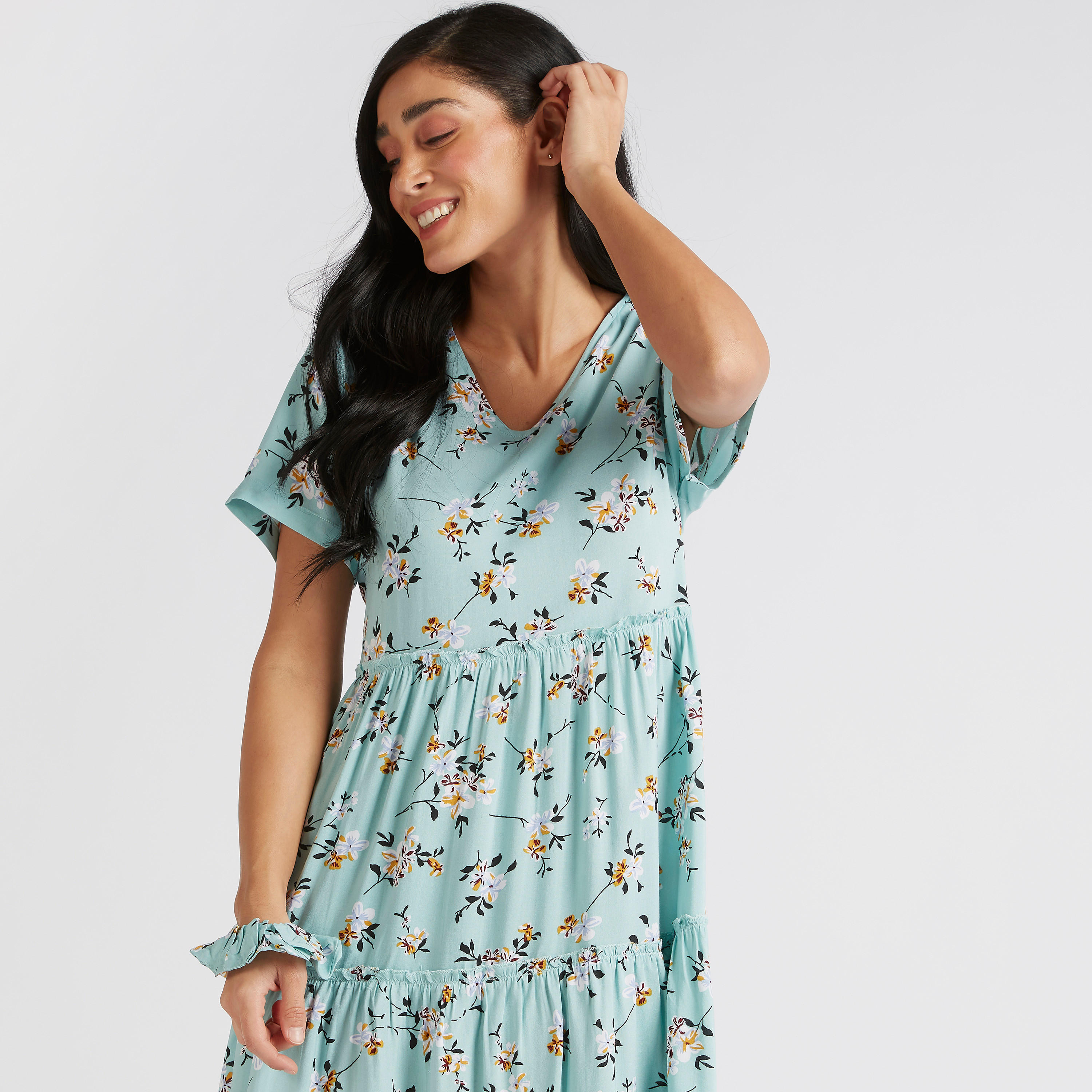 قميص نوم بياقة v وأكمام قصيرة بطبعات - طقم من قطعتين-women-clothing-nightwear-nighties-image-6