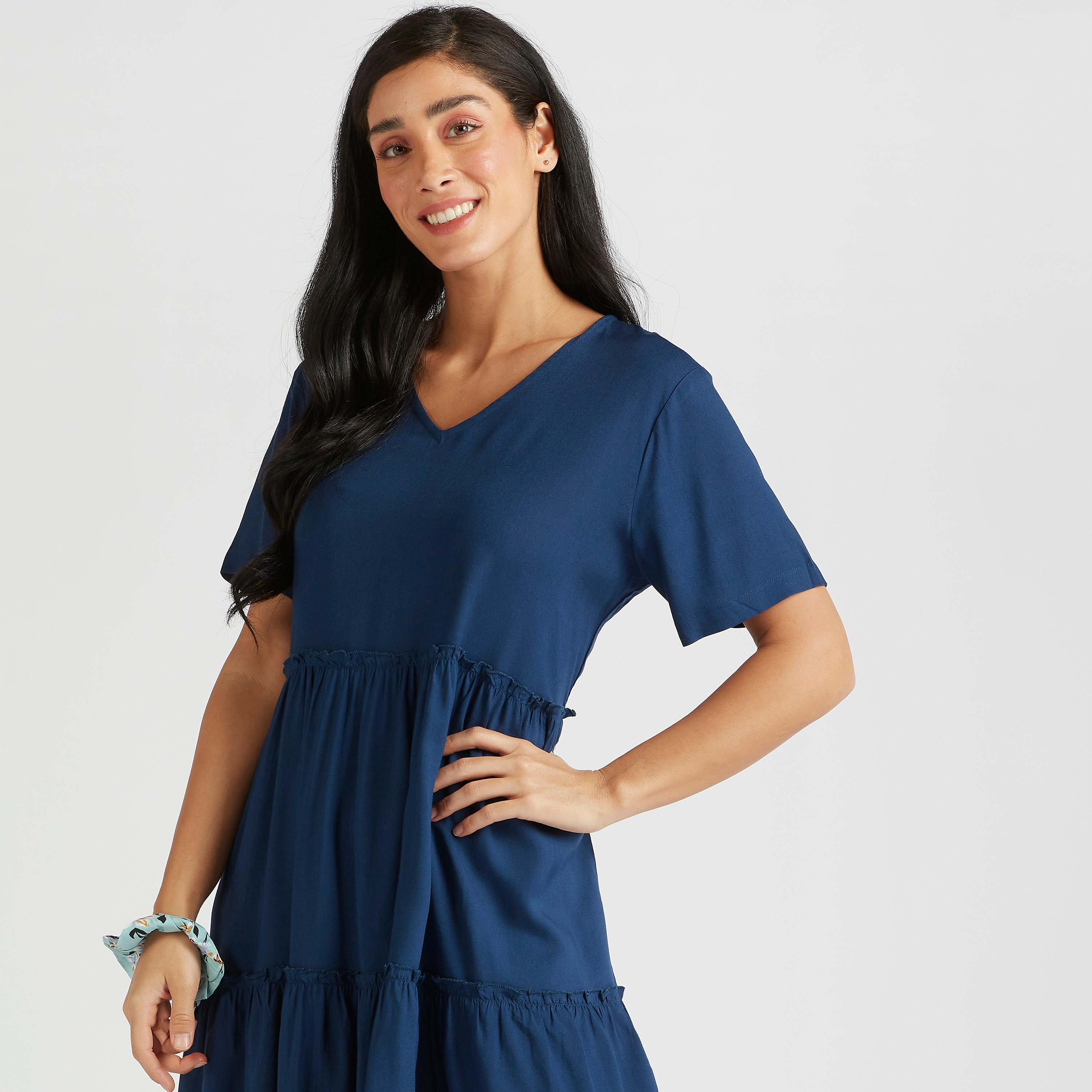 قميص نوم بياقة v وأكمام قصيرة بطبعات - طقم من قطعتين-women-clothing-nightwear-nighties-image-7