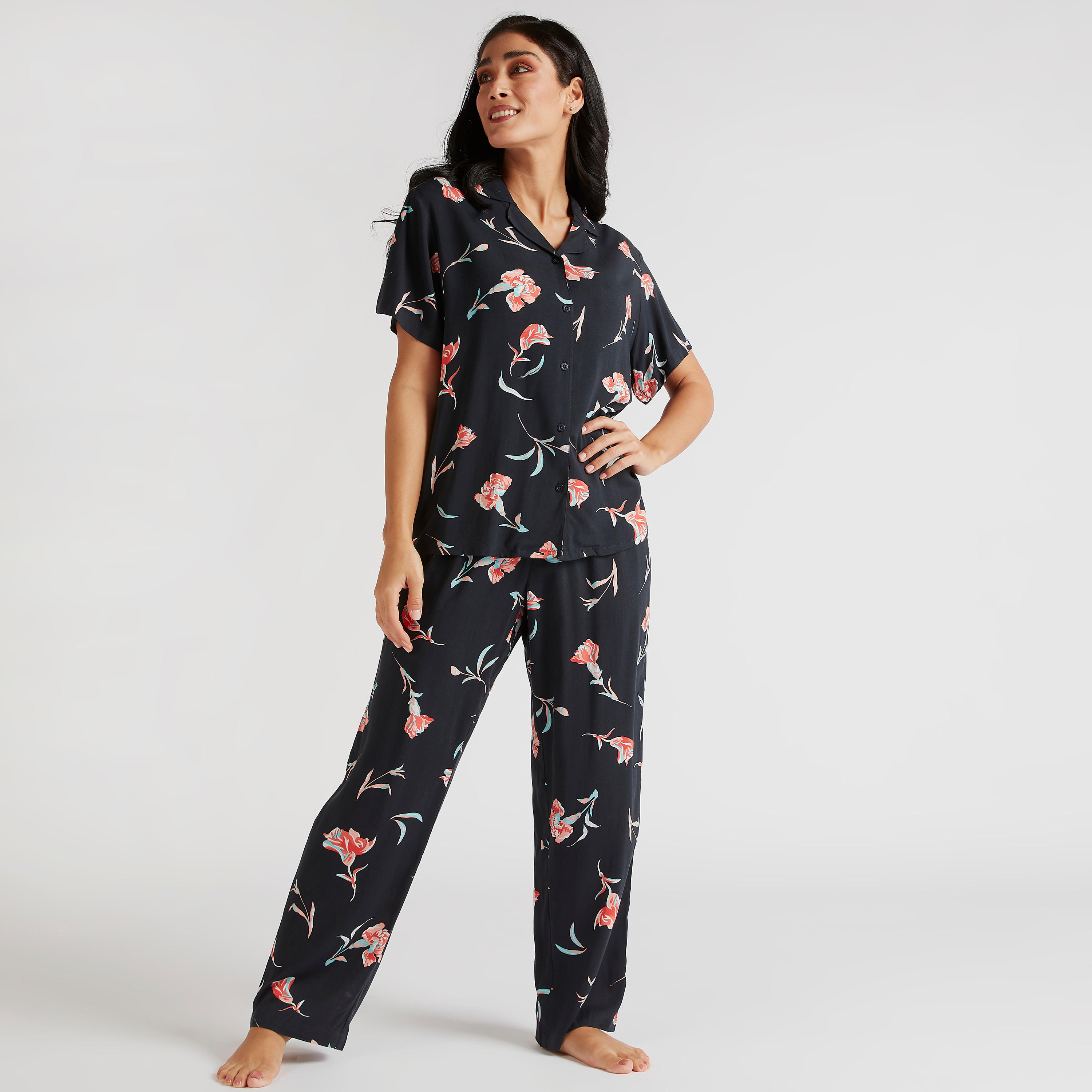 طقم بنطلون بيجاما طويل وقميص بطبعات أزهار وياقة عادية-women-clothing-nightwear-pyjamas-longsets-image-3