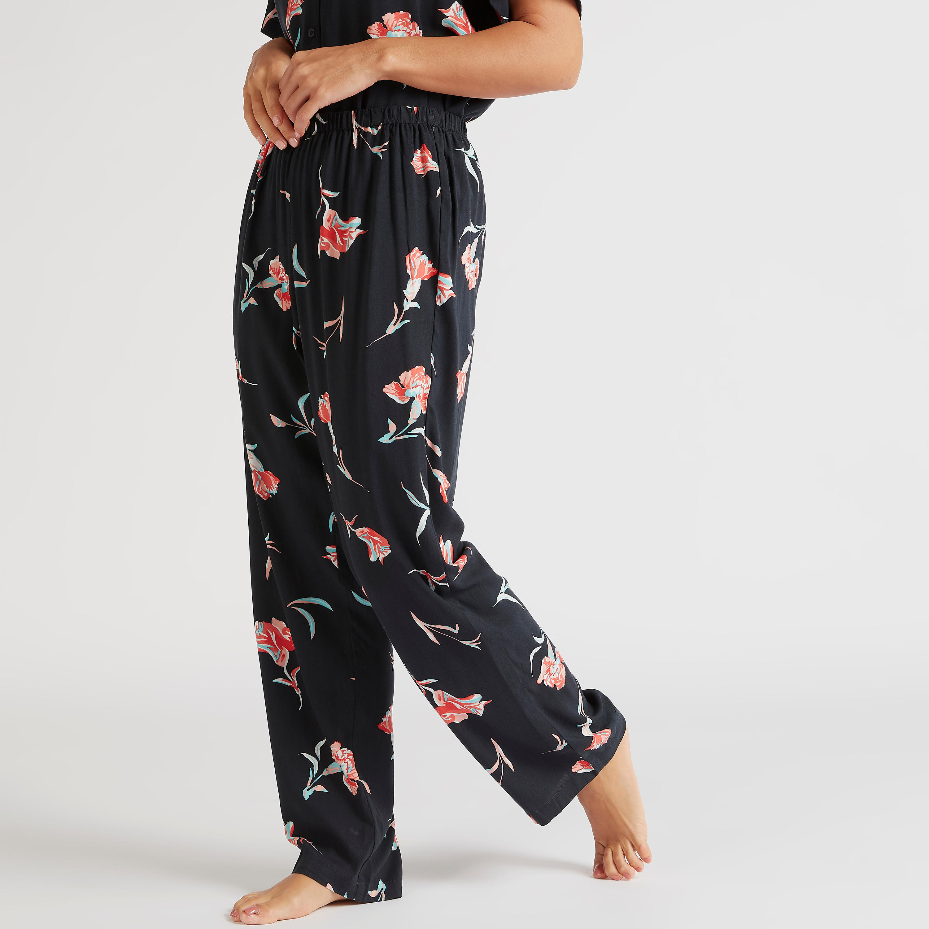 طقم بنطلون بيجاما طويل وقميص بطبعات أزهار وياقة عادية-women-clothing-nightwear-pyjamas-longsets-image-7