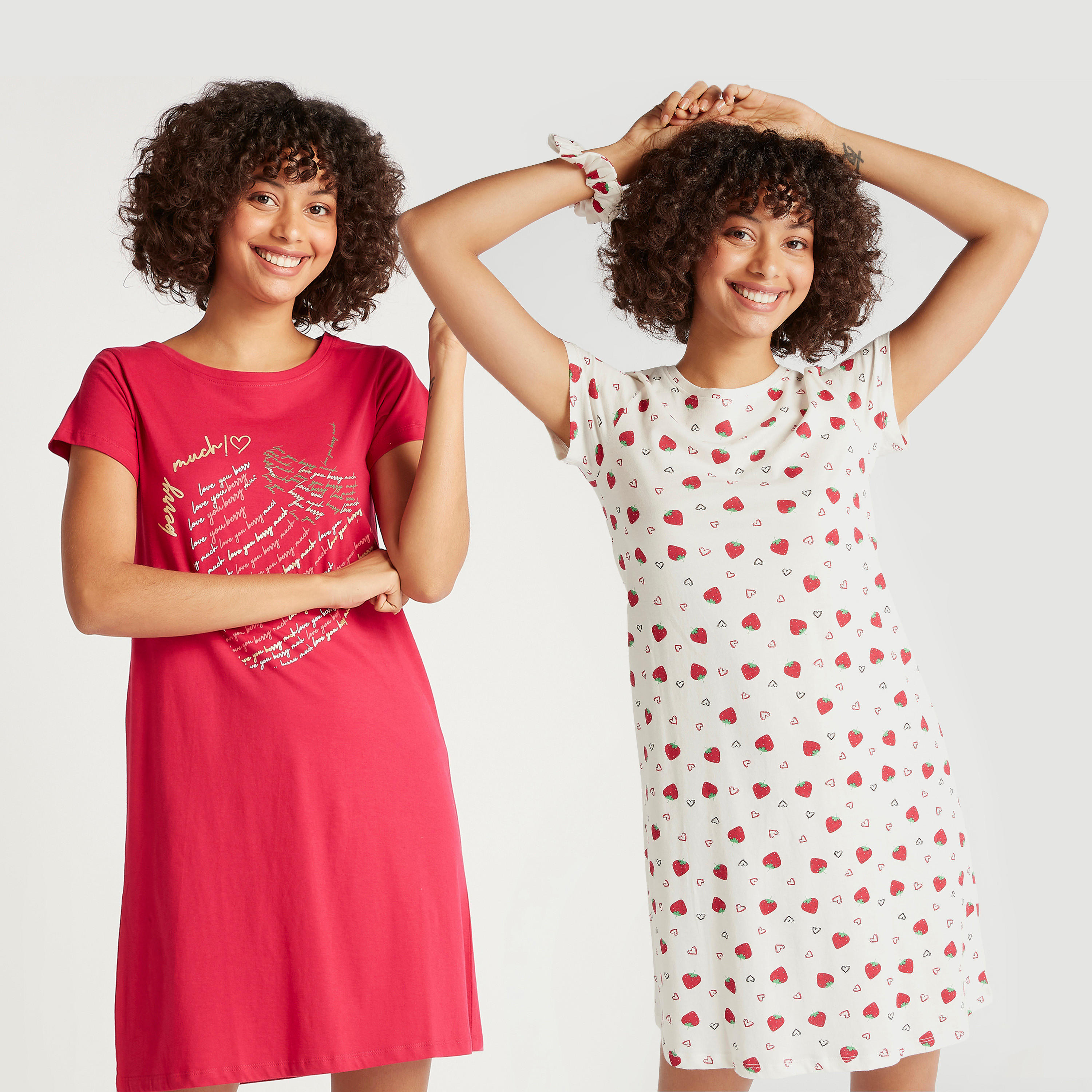 قميص نوم بياقة ضيّقة وأكمام كاب بطبعات- طقم من قطعتين-women-clothing-nightwear-nighties-image-1