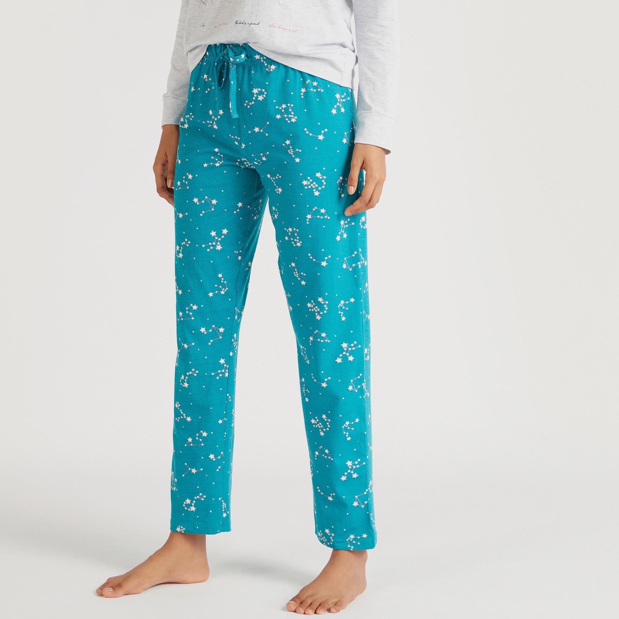 طقم بنطلون بيجاما طويل وتيشيرت بطبعات-women-clothing-nightwear-pyjamas-longsets-image-5