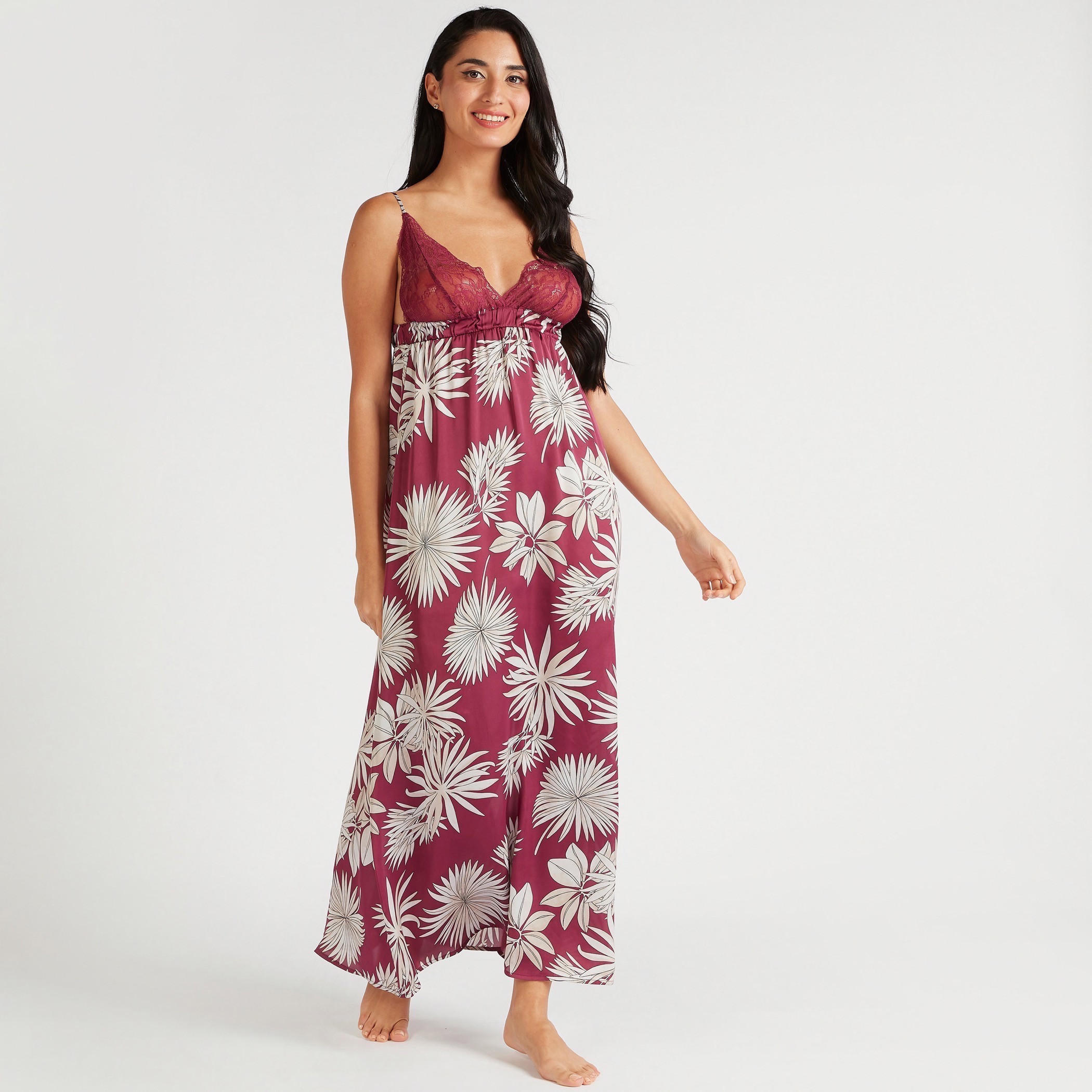 ثوب نوم بطبعات وتفاصيل دانتيل-women-clothing-nightwear-nighties-image-1