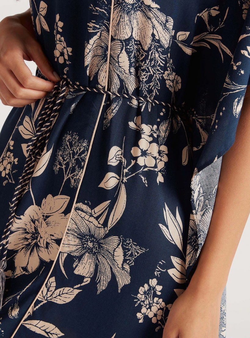 ثوب نوم بطبعات أزهار وخصر برباط وياقة v-women-clothing-nightwear-nighties-image-3