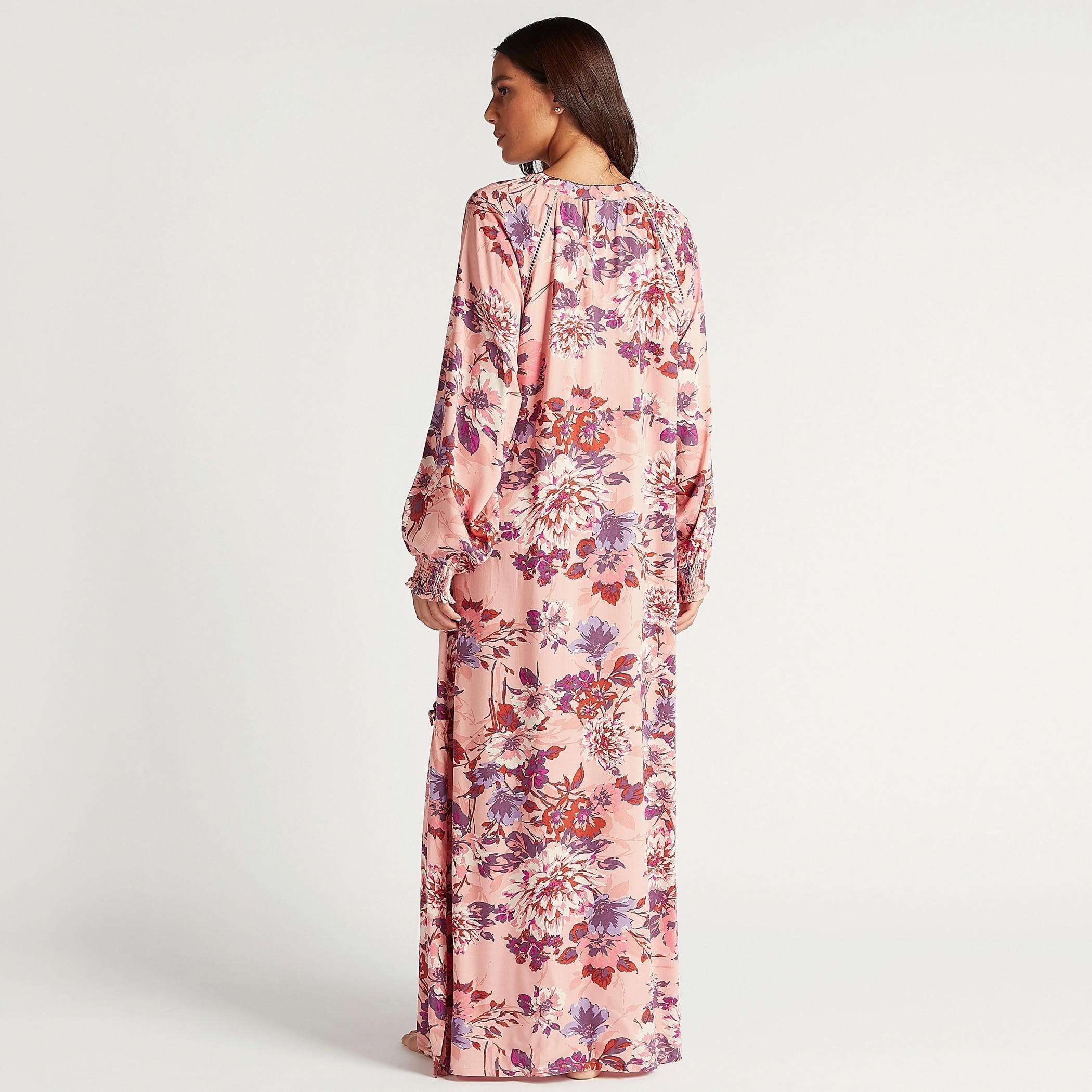 ثوب نوم بطبعات أزهار وياقة ماندارين وياقة بأربطة-women-clothing-nightwear-nighties-image-5