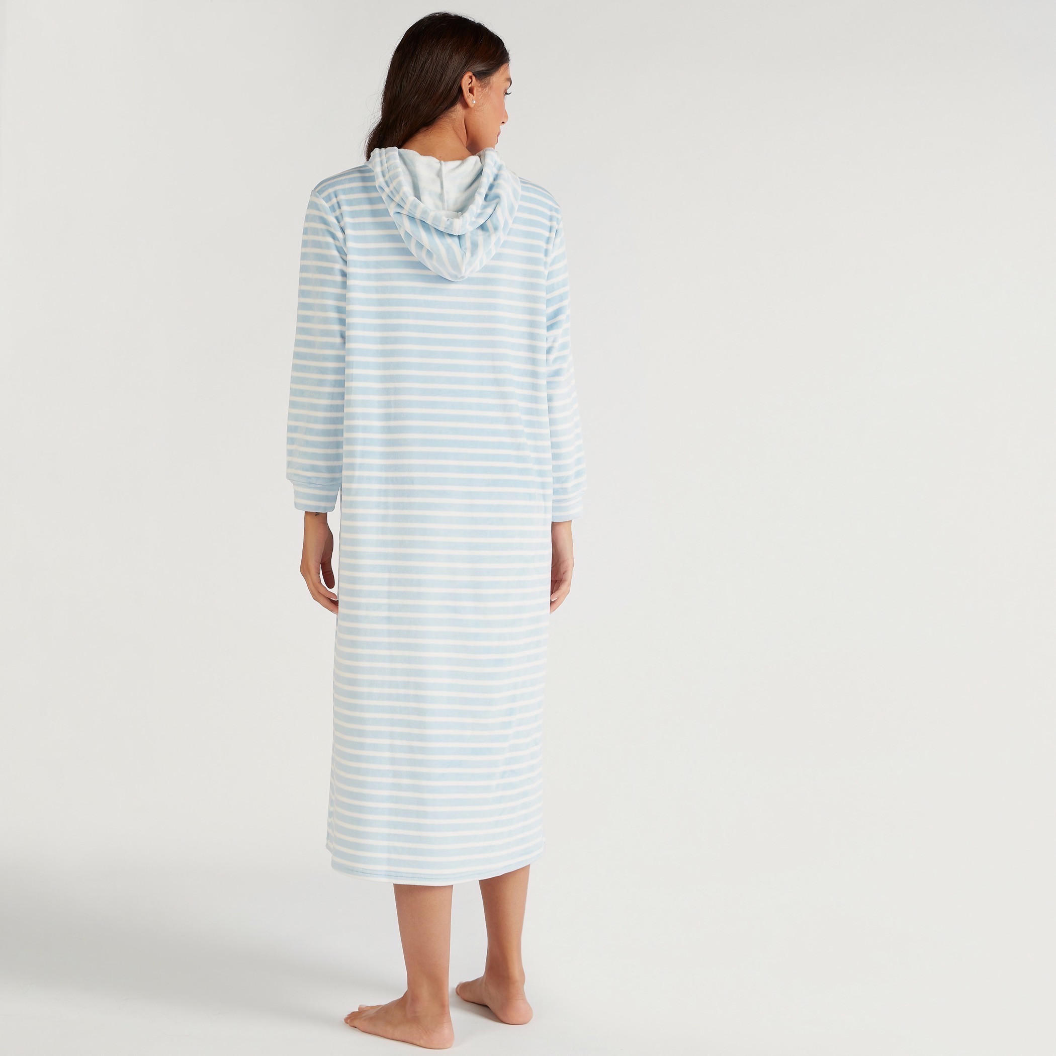 قميص نوم مقلّم بياقة بقبّعة وجيب-women-clothing-nightwear-nighties-image-4
