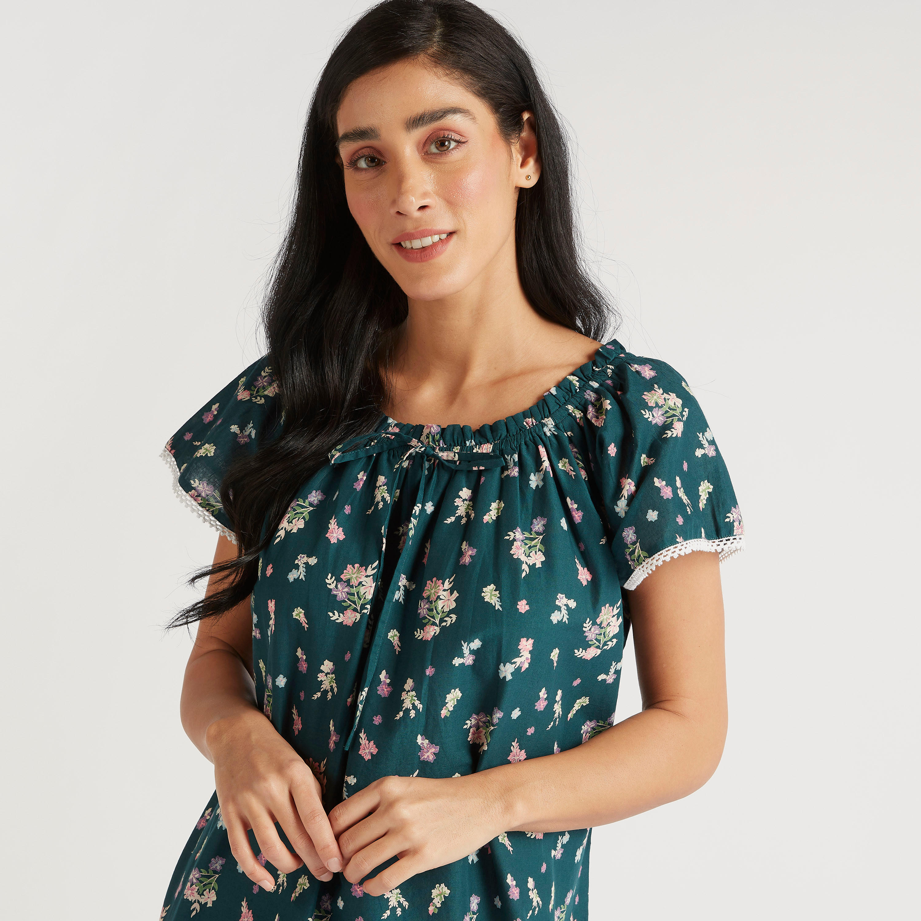 ثوب بطبعات وياقة بكسرات وأكمام قصيرة-women-clothing-nightwear-nighties-image-2