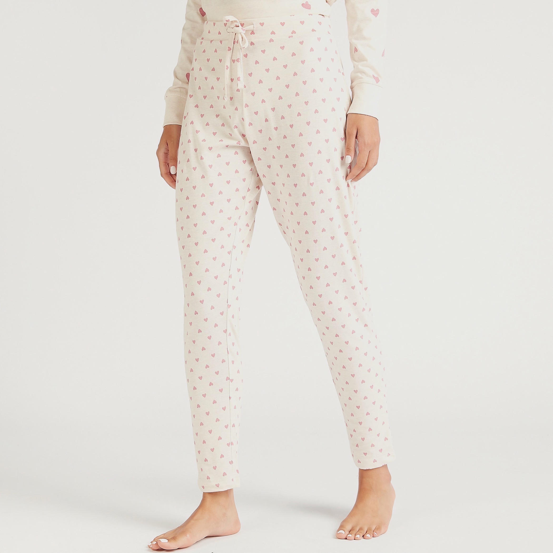 طقم بنطلون بيجاما وتيشيرت بطبعات قلب-women-clothing-nightwear-pyjamas-longsets-image-4