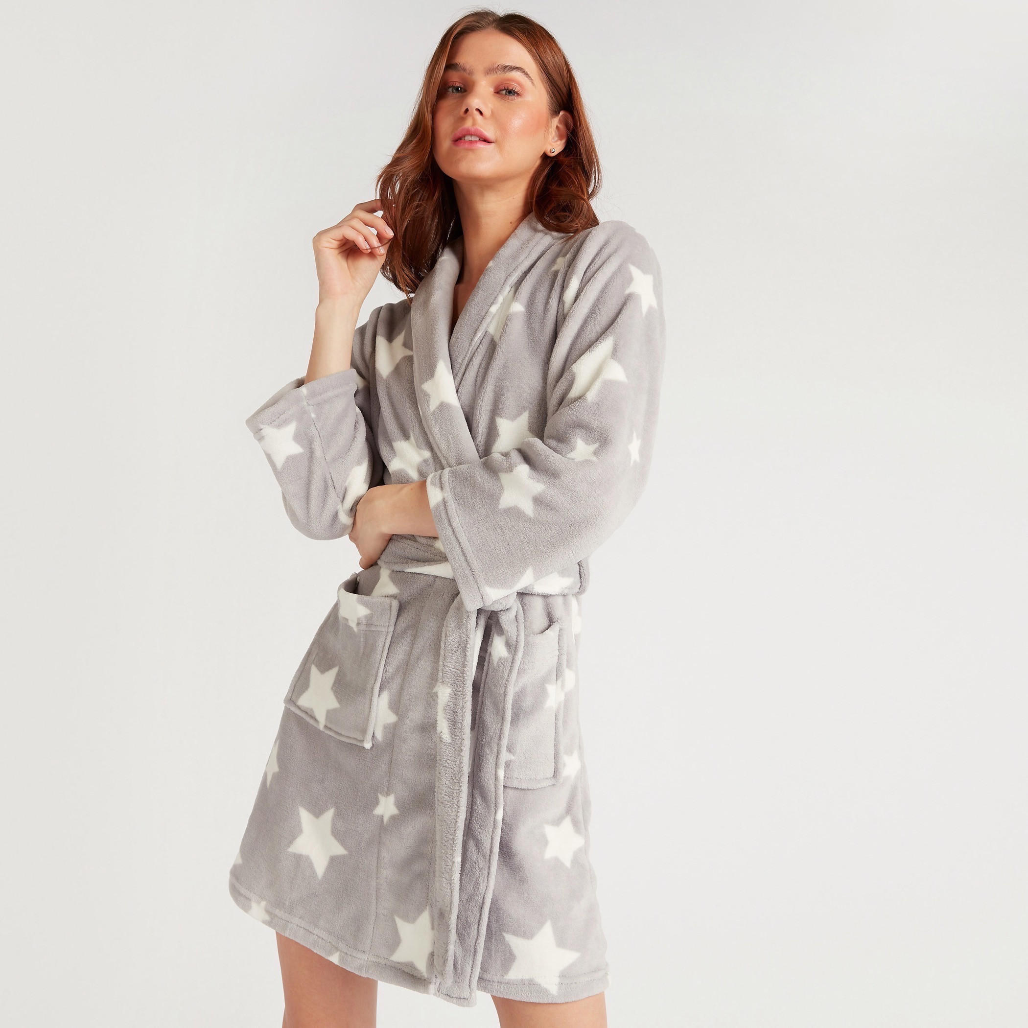 روب ليلي بطبعات نجوم مع حزام وجيوب-women-clothing-nightwear-robes-image-1