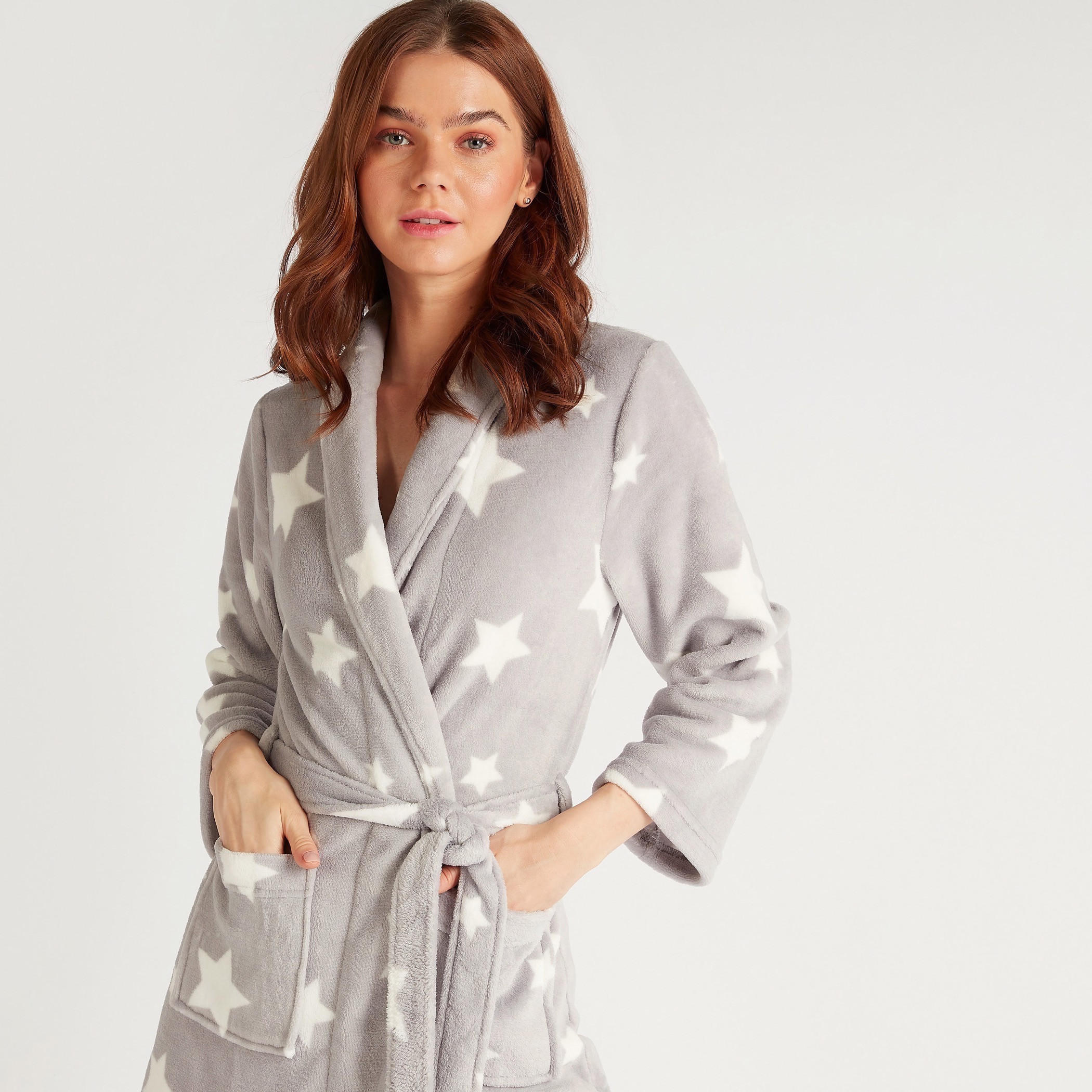 روب ليلي بطبعات نجوم مع حزام وجيوب-women-clothing-nightwear-robes-image-5