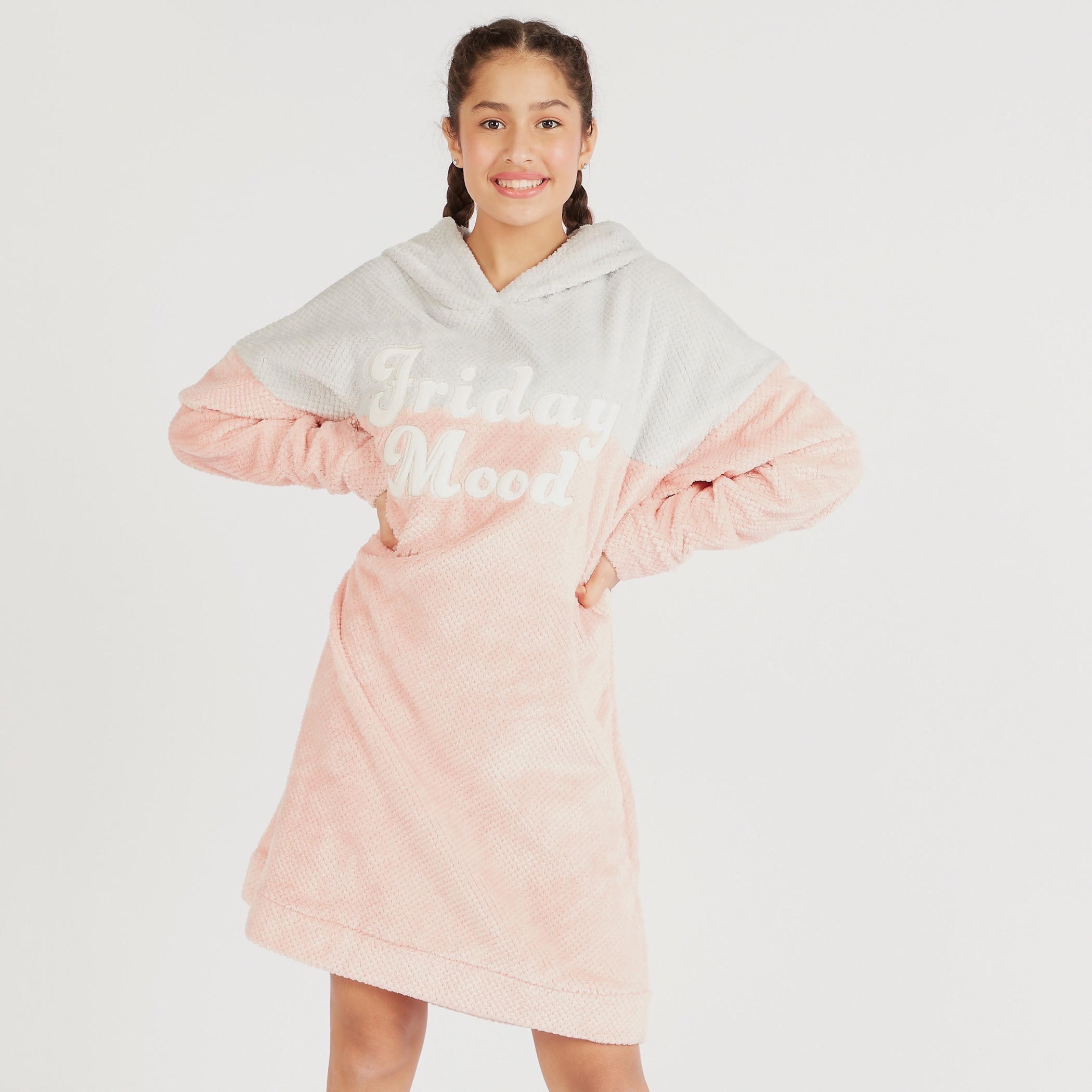 قميص نوم بارز الملمس بقبّعة وأكمام طويلة-women-clothing-nightwear-nighties-image-1