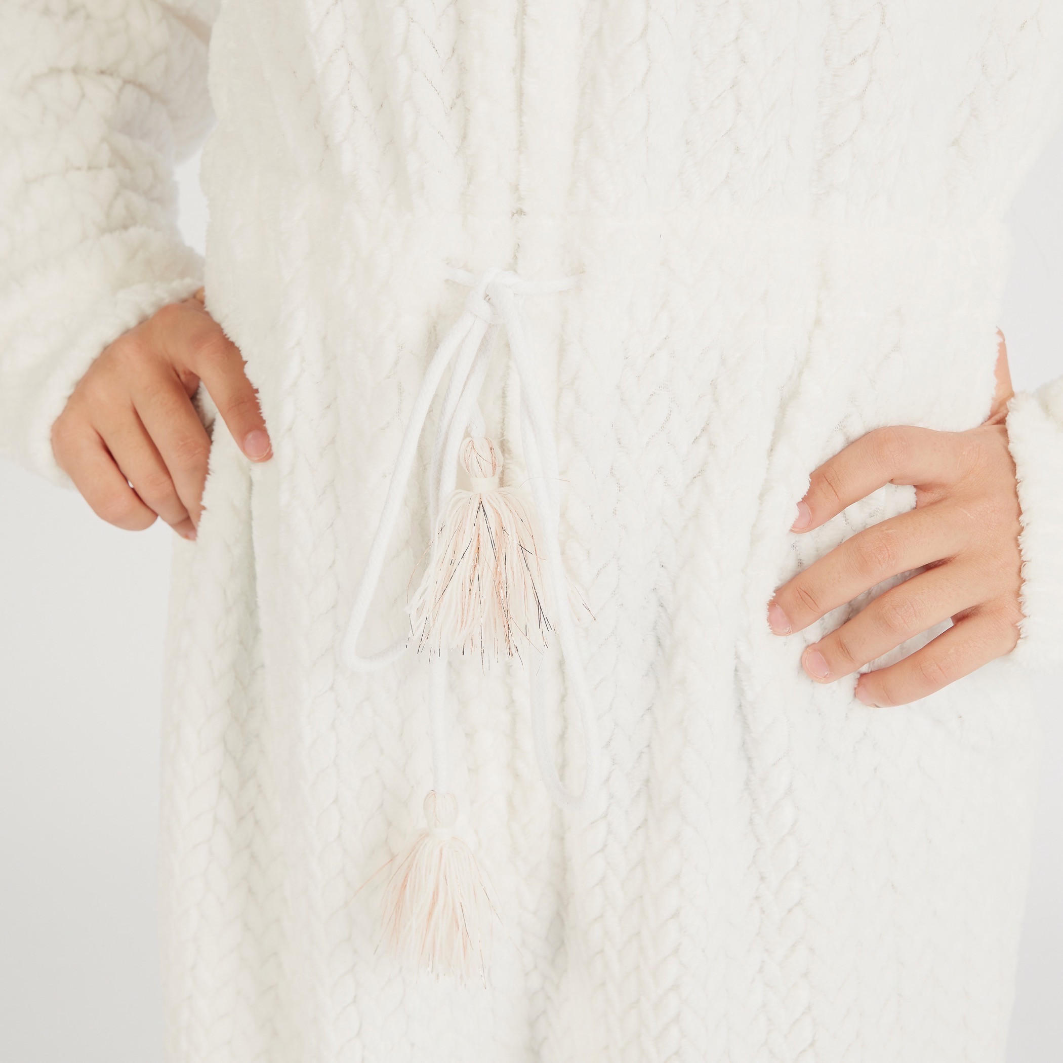 بدلة نوم بارزة الملمس بقبّعة وأربطة-women-clothing-nightwear-nighties-image-3