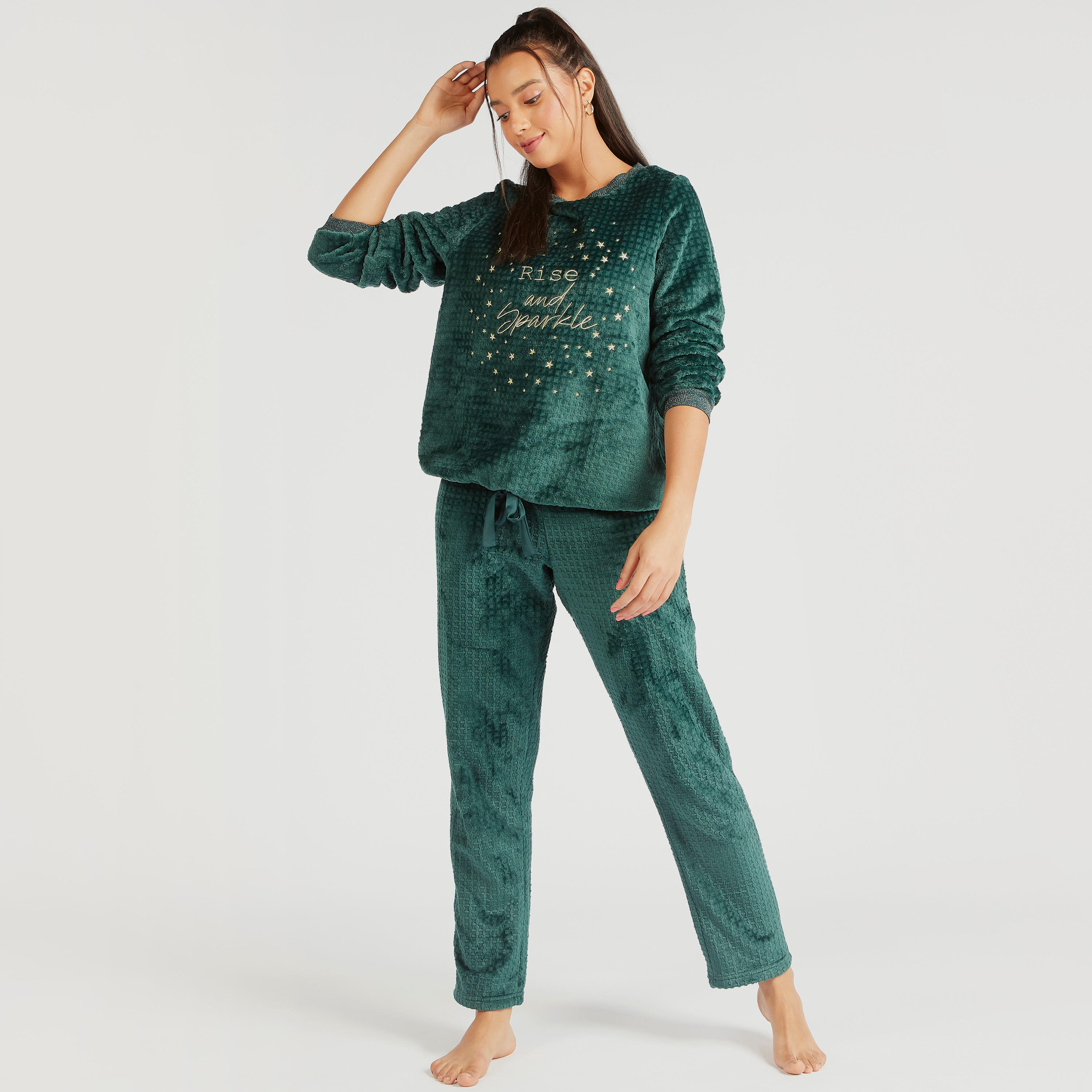 طقم بنطلون بيجاما وتيشيرت بارز الملمس بياقة ضيّقة-women-clothing-nightwear-pyjamas-longsets-image-2