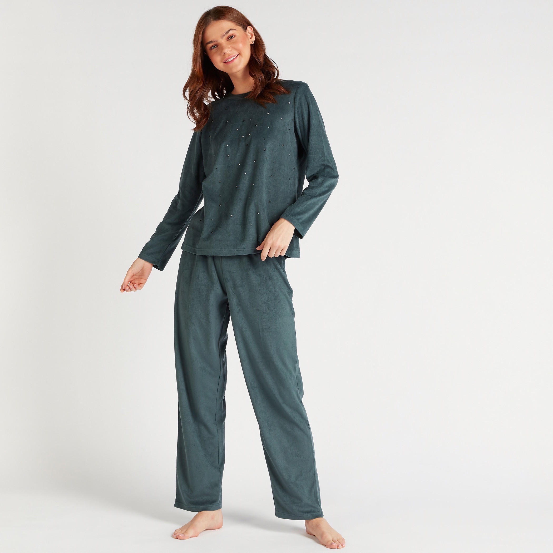 طقم بنطلون بيجاما طويل مع تيشيرت سادة مزّين-women-clothing-nightwear-pyjamas-longsets-image-2