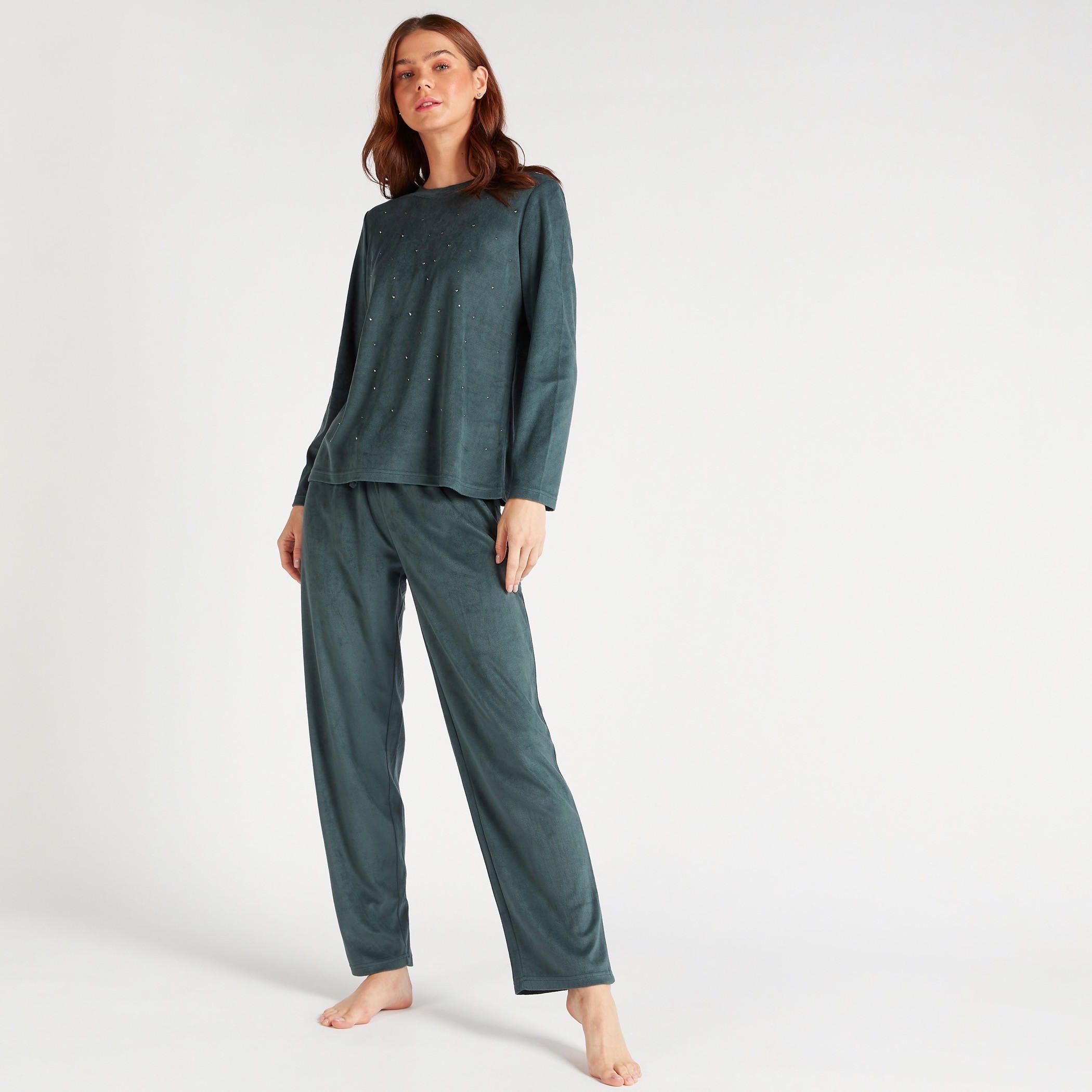 طقم بنطلون بيجاما طويل مع تيشيرت سادة مزّين-women-clothing-nightwear-pyjamas-longsets-image-6