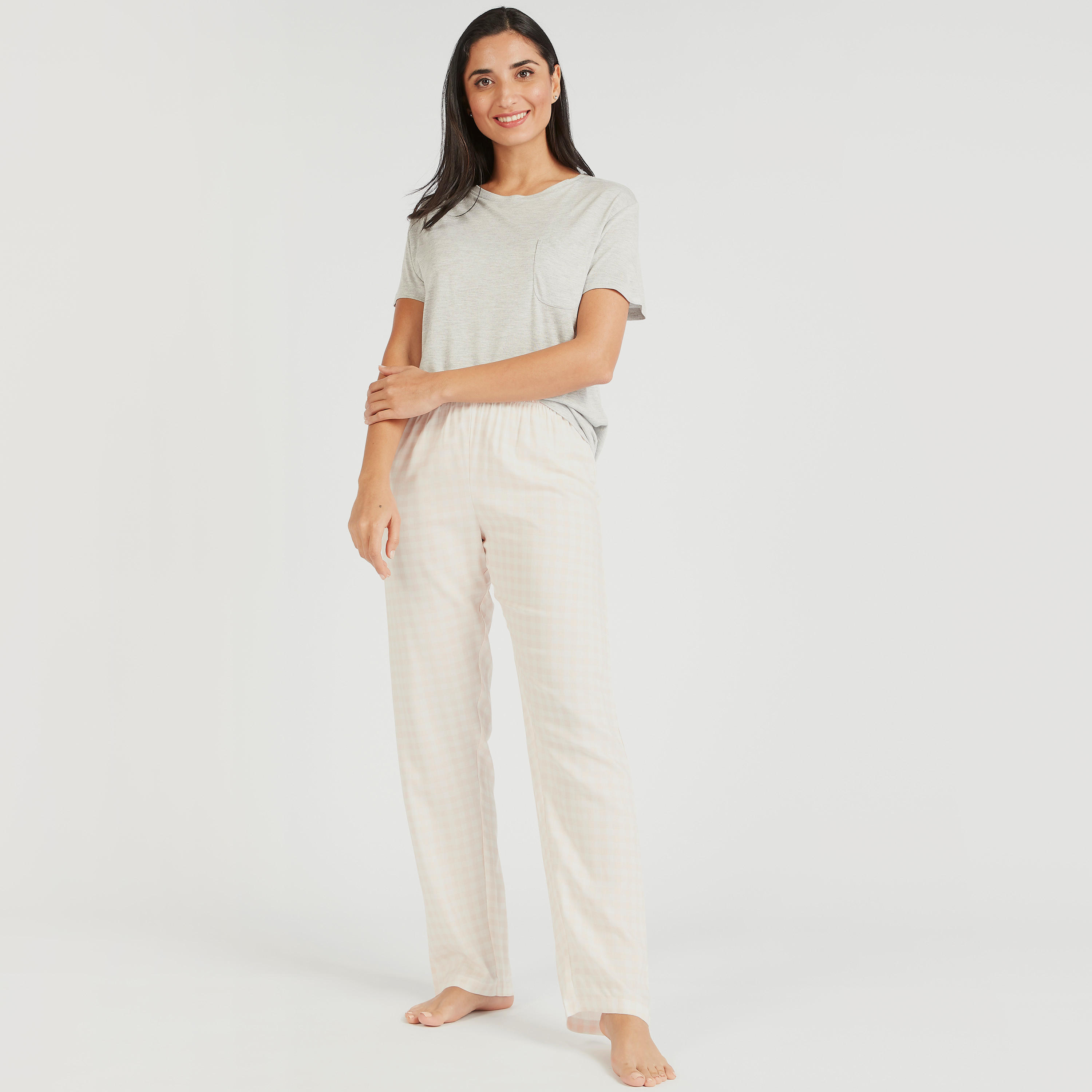 طقم بنطلون بيجاما وتيشيرت بأكمام قصيرة وطبعات-women-clothing-nightwear-pyjamas-longsets-image-2