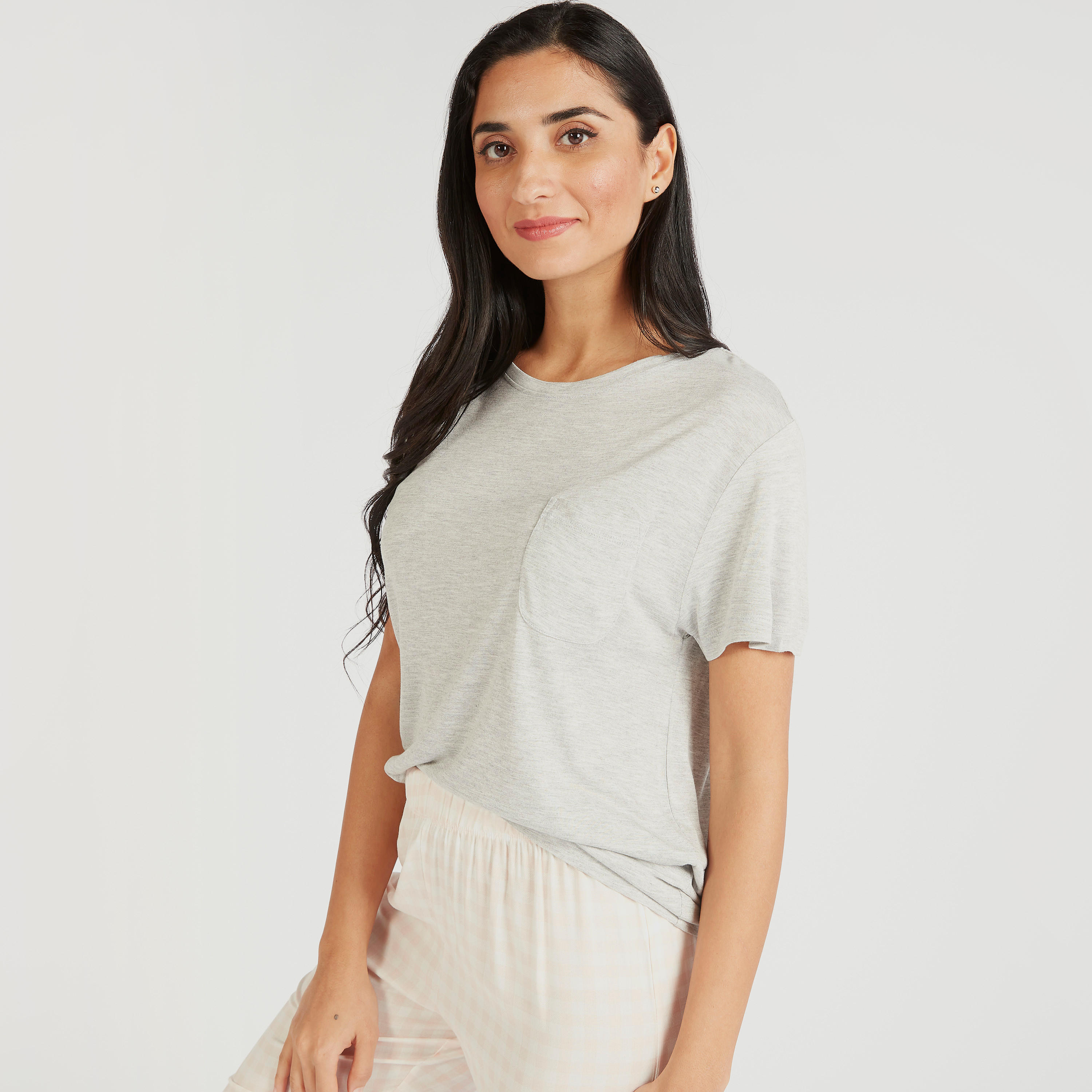 طقم بنطلون بيجاما وتيشيرت بأكمام قصيرة وطبعات-women-clothing-nightwear-pyjamas-longsets-image-3