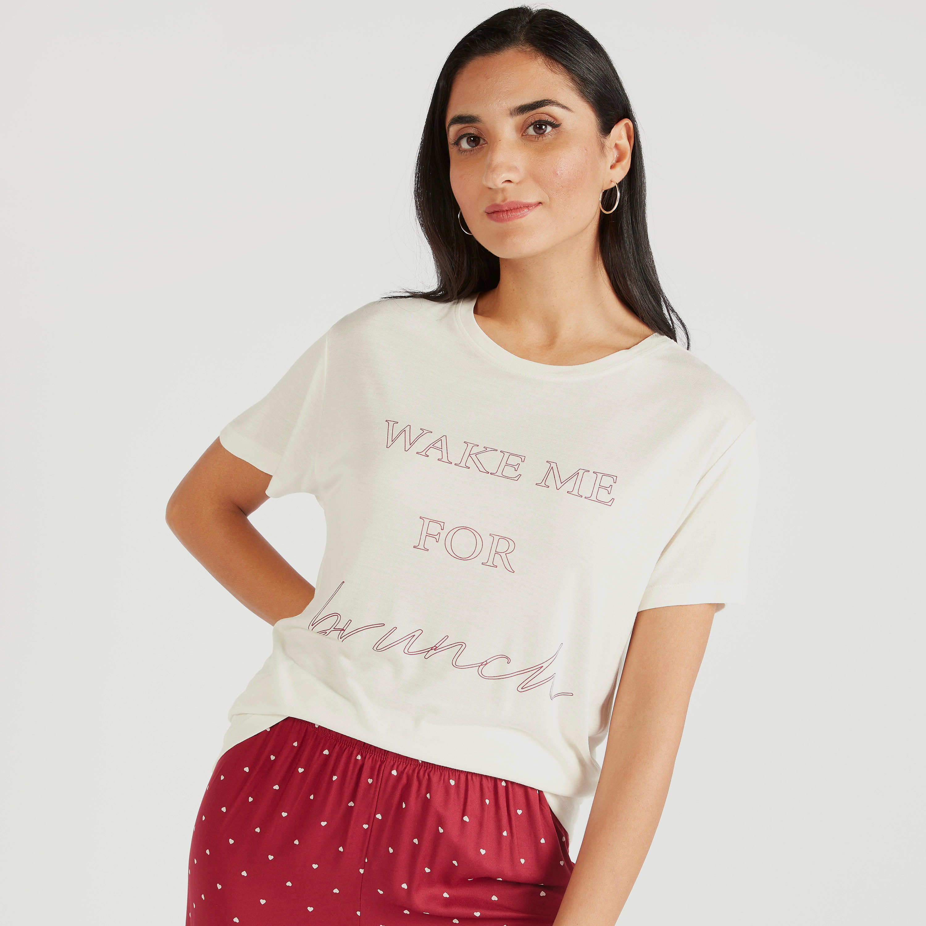 طقم بنطلون بيجاما وتيشيرت بأكمام قصيرة وطبعات-women-clothing-nightwear-pyjamas-longsets-image-3