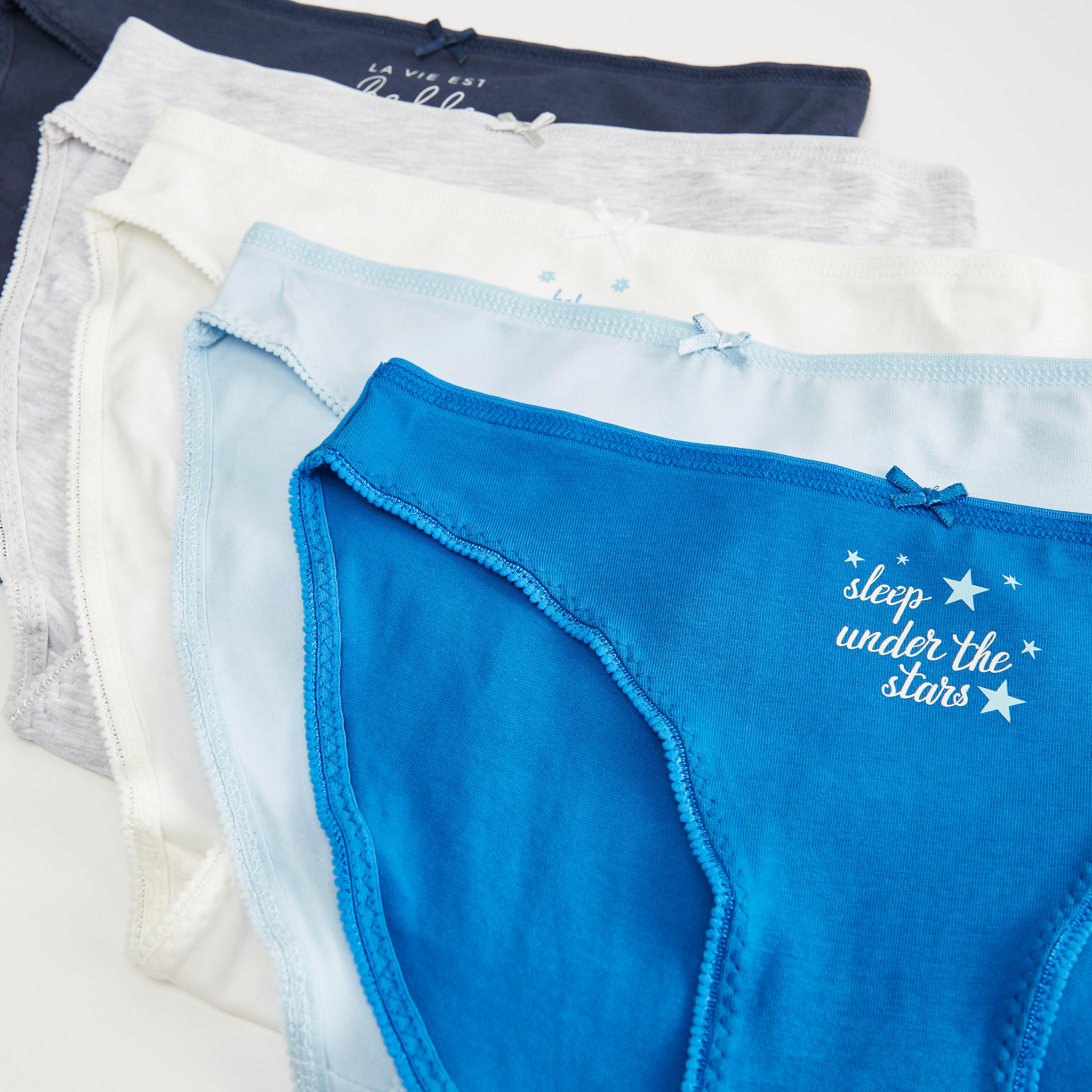 سراويل هيبستر بطبعات وتفاصيل فيونكة - طقم من 5 قطع-women-clothing-lingerie-panties-image-2