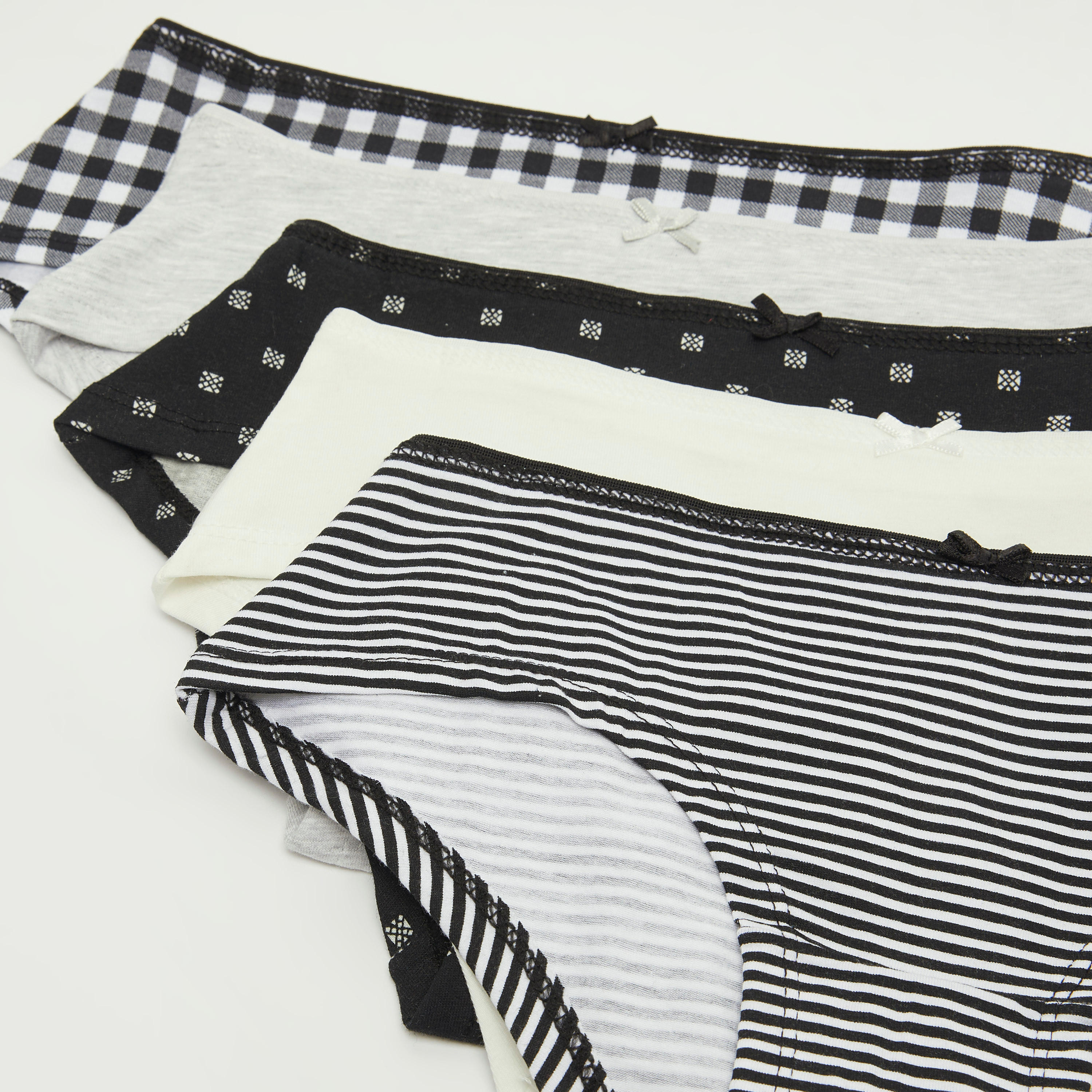 سراويل هيبستر بتفاصيل فيونكة - طقم من 5 قطع متنوعة-women-clothing-lingerie-panties-image-2