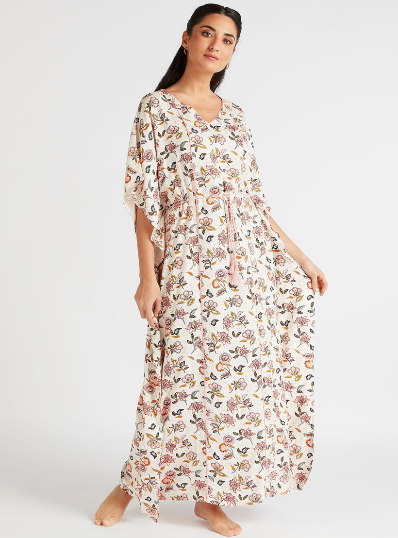 ثوب بطبعات أزهار وياقة v ورباط وأكمام قصيرة-women-clothing-nightwear-nighties-image-2