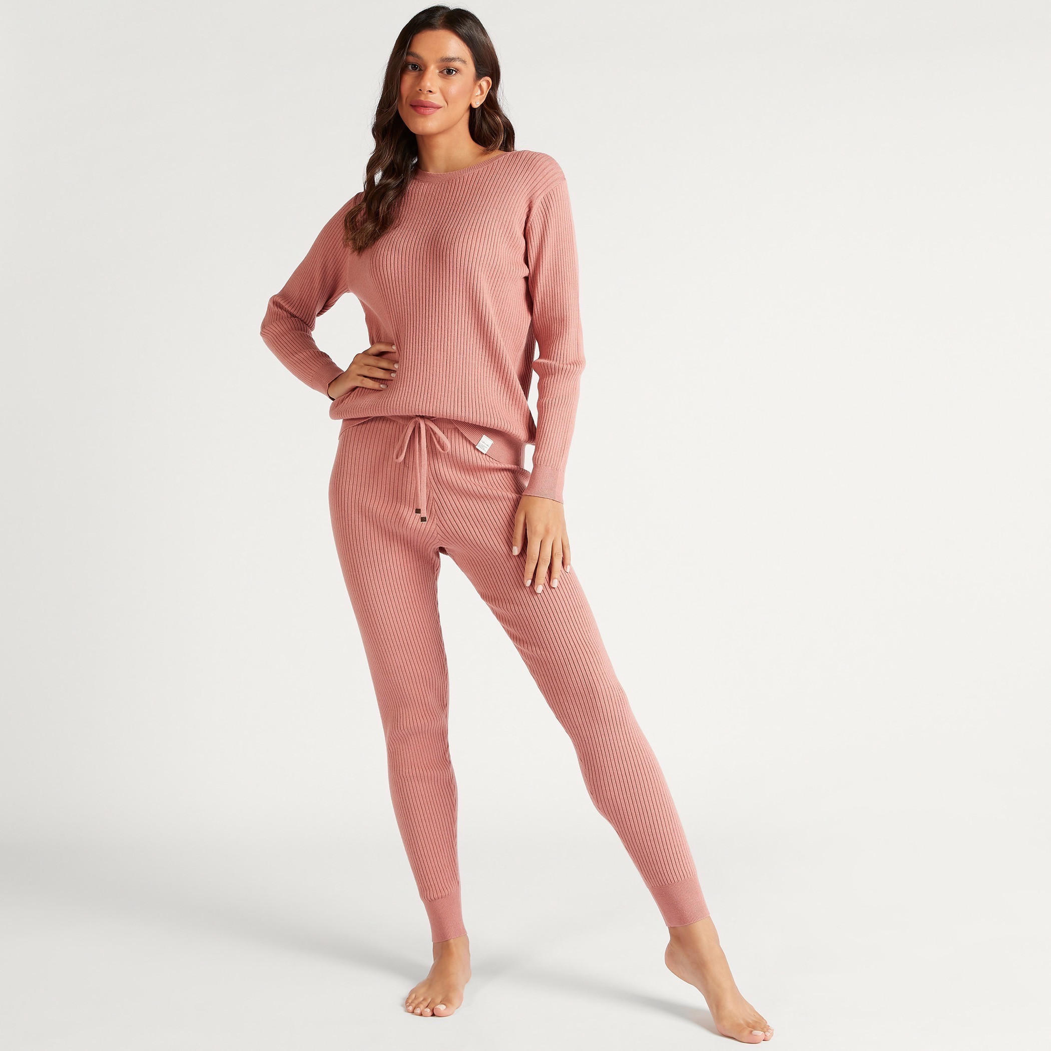تيشيرت بارز الملمس بياقة ضيّقة وأكمام طويلة-women-clothing-nightwear-pyjamas-tops-image-2