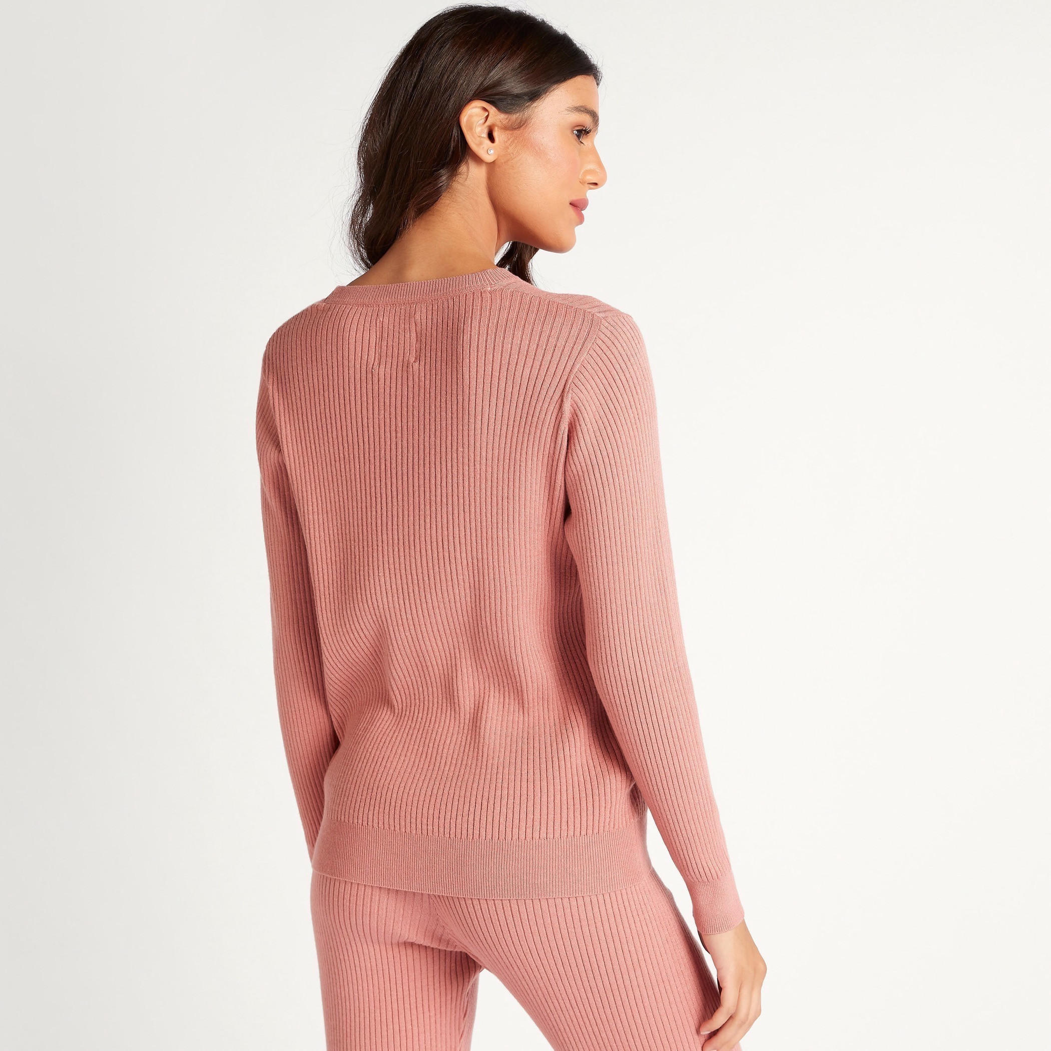 تيشيرت بارز الملمس بياقة ضيّقة وأكمام طويلة-women-clothing-nightwear-pyjamas-tops-image-4