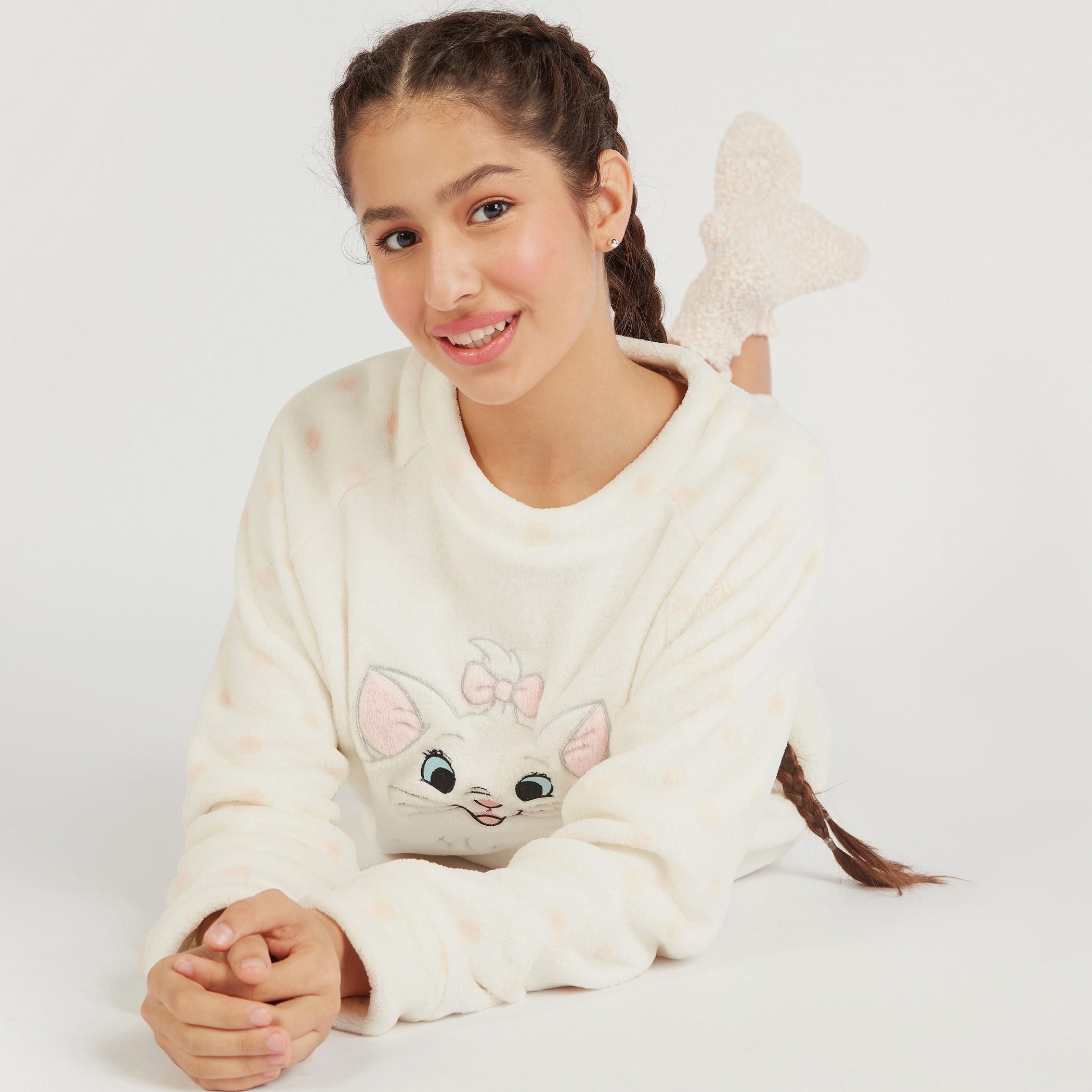 طقم بنطلون بيجاما وجوارب وبلوزة بارزة الملمس بأكمام طويلة وتصميم ماري-women-clothing-nightwear-pyjamas-longsets-image-2