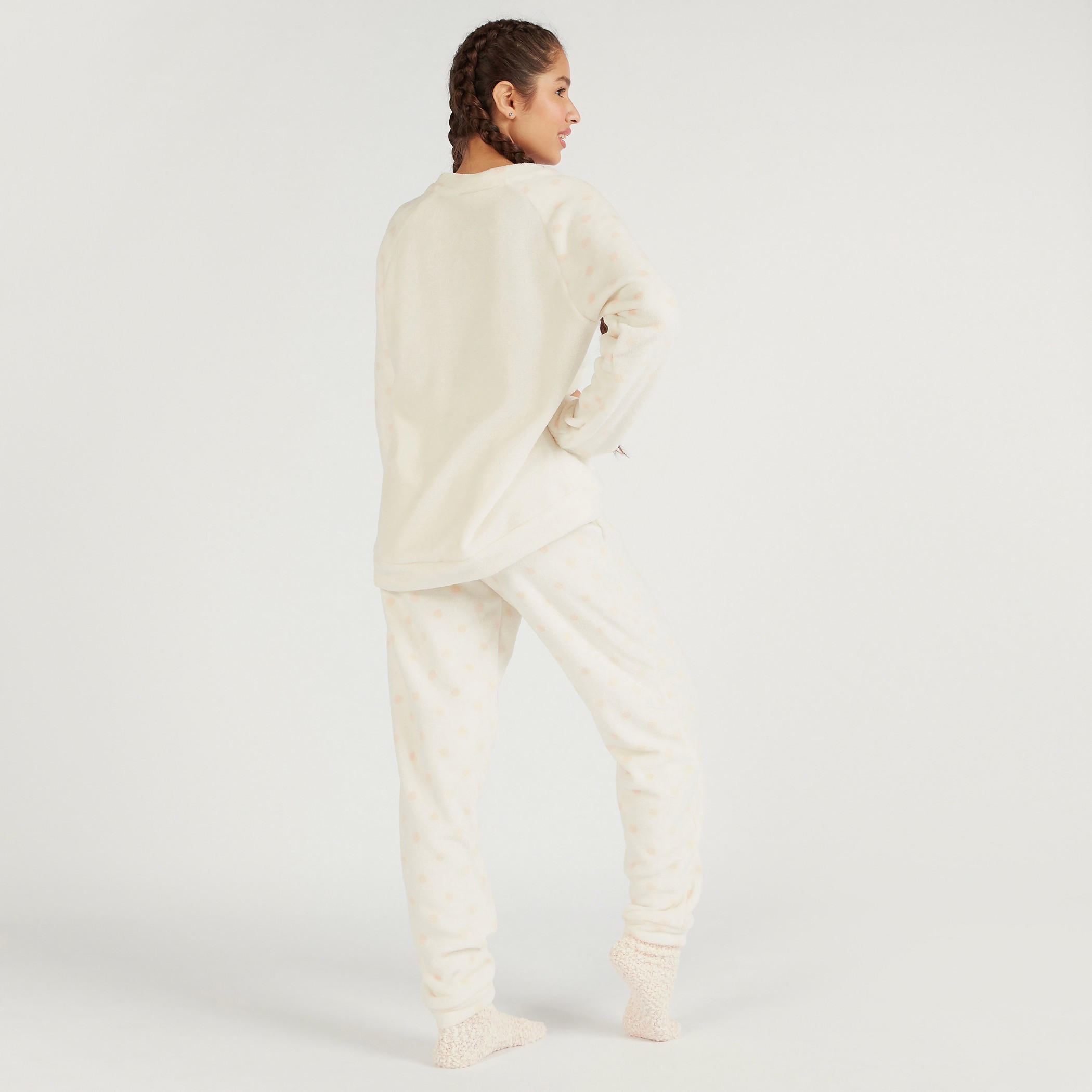 طقم بنطلون بيجاما وجوارب وبلوزة بارزة الملمس بأكمام طويلة وتصميم ماري-women-clothing-nightwear-pyjamas-longsets-image-4