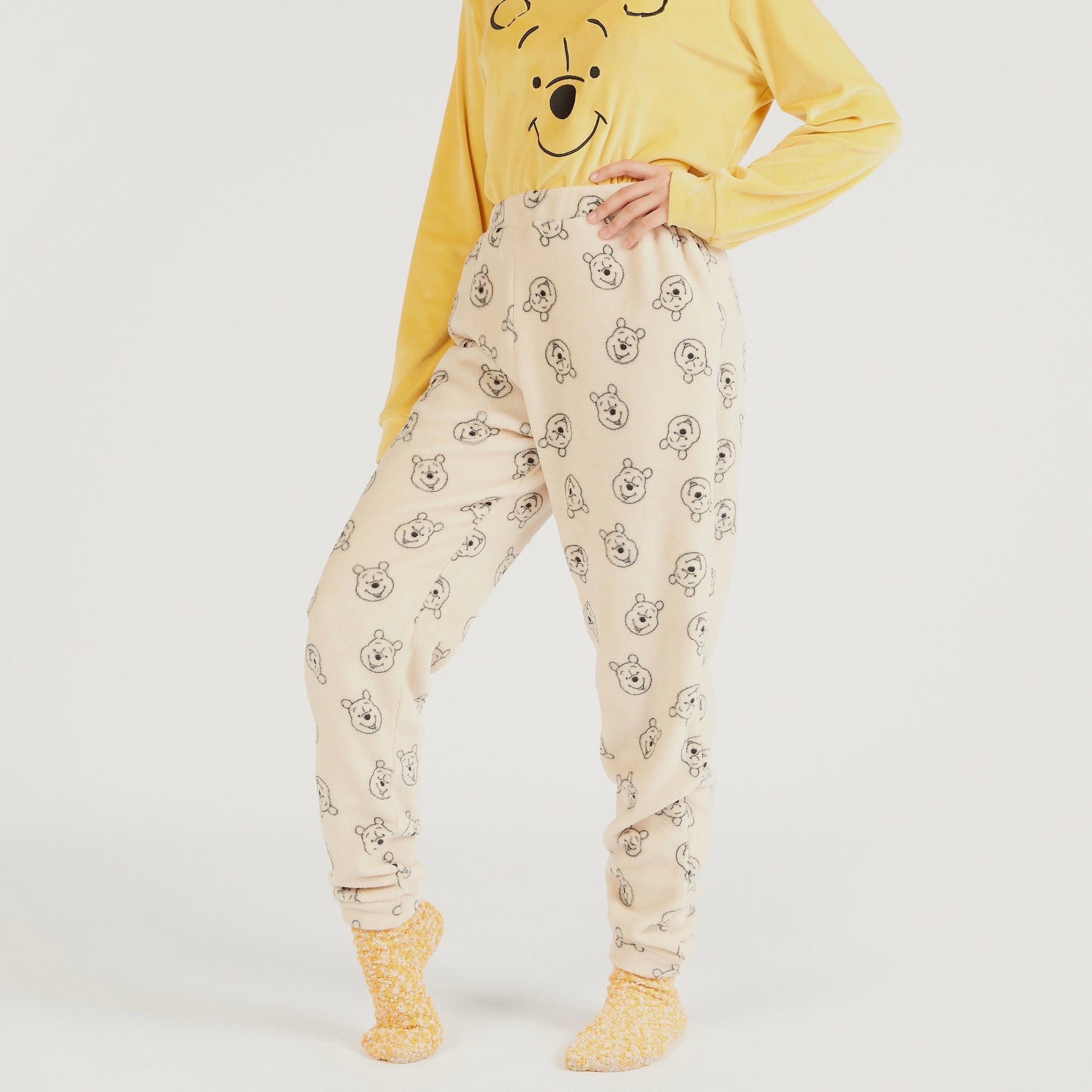 طقم بيجاما وسويت شيرت بارز الملمس بياقة ضيقة وطبعات ويني ذا بوه-women-clothing-nightwear-pyjamas-longsets-image-5
