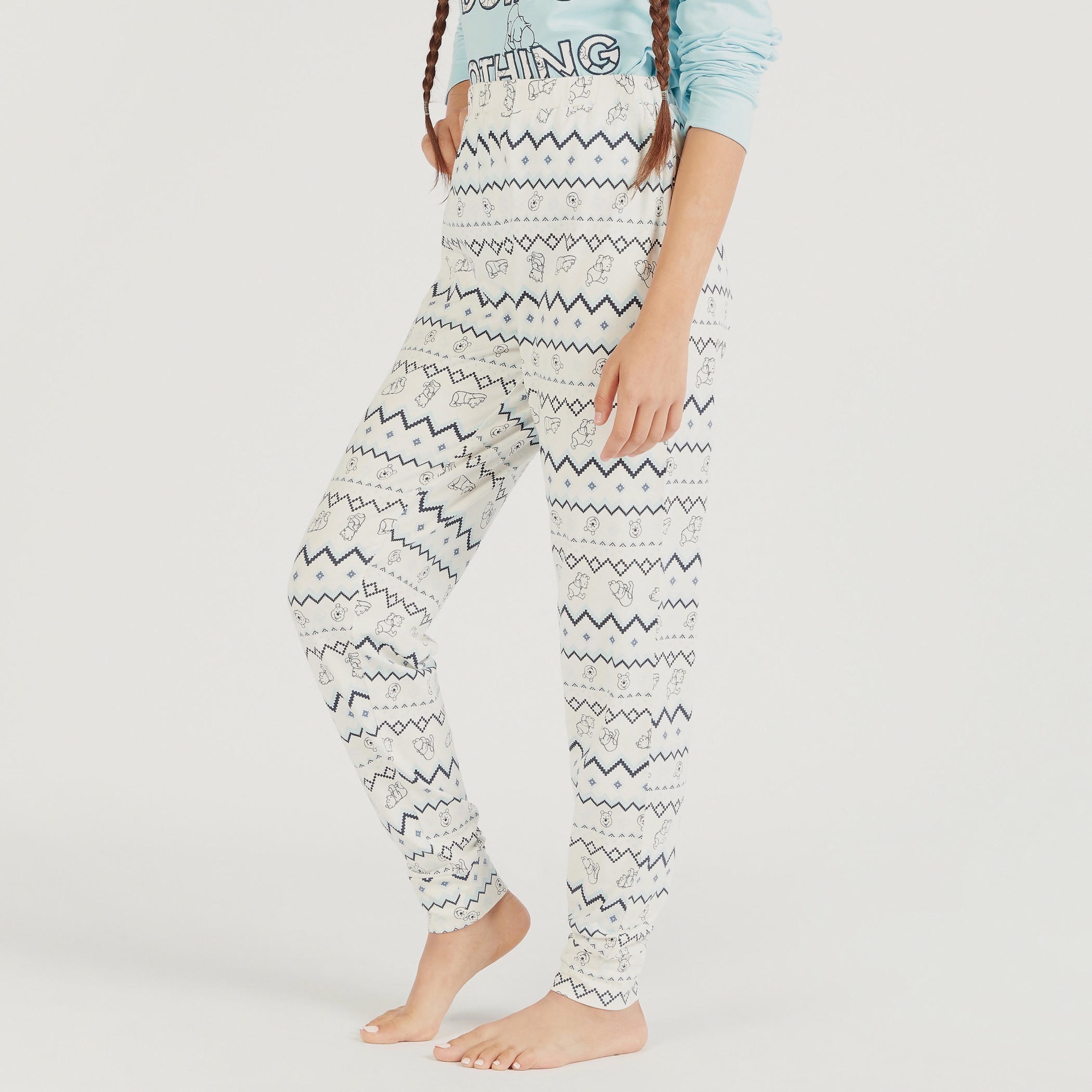 طقم بنطلون بيجاما وتيشيرت بياقة ضيّقة وطبعات-women-clothing-nightwear-pyjamas-longsets-image-5