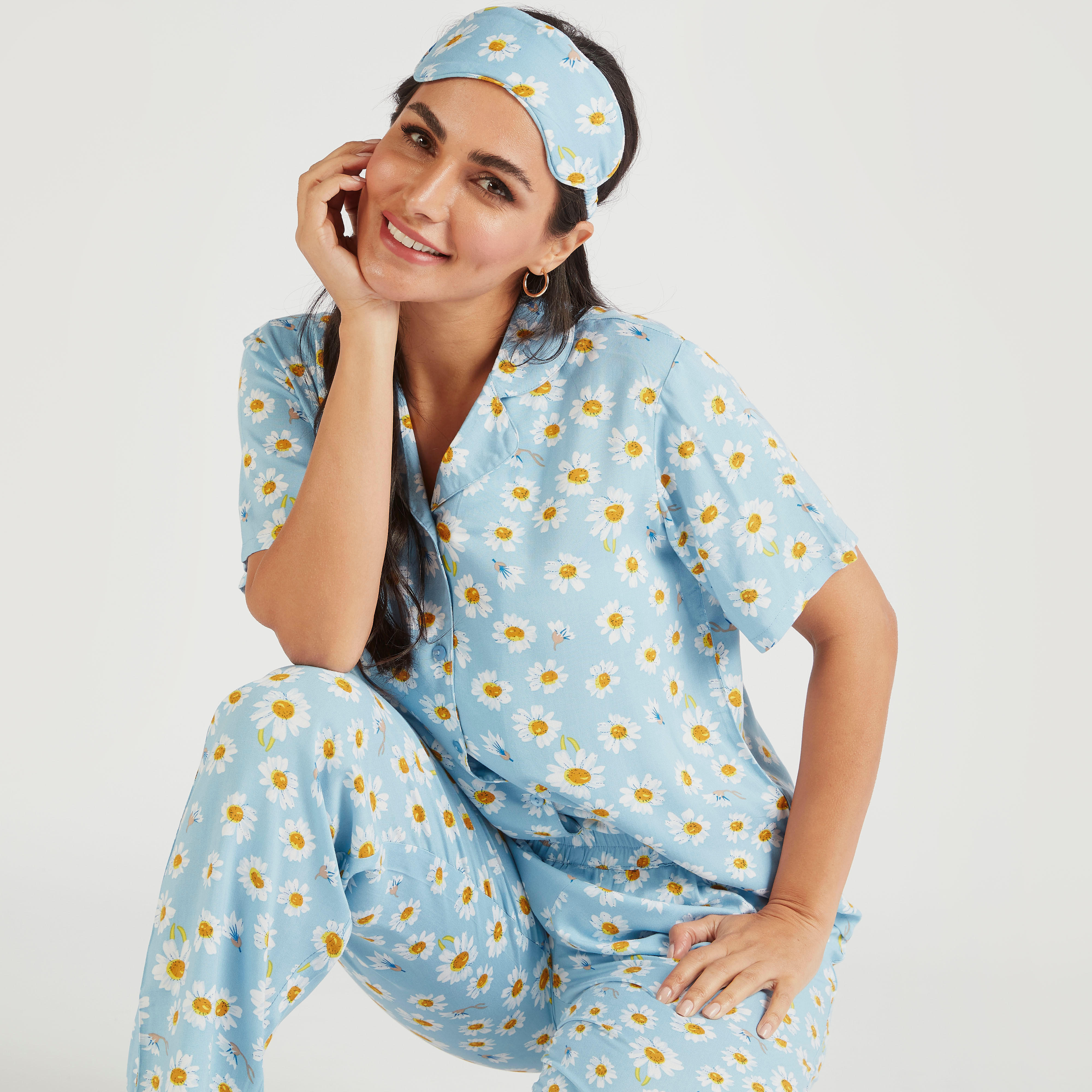 طقم بنطلون بيجاما وقميص بأكمام قصيرة وطبعات أزهار - 3 قطع-women-clothing-nightwear-pyjamas-longsets-image-6