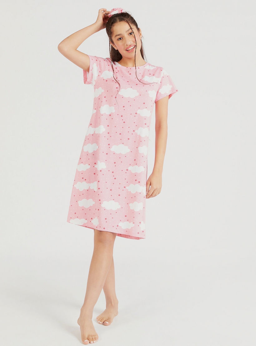 قميص نوم بياقة ضيّقة وأكمام قصيرة وطبعات - طقم من قطعتين-women-clothing-nightwear-nighties-image-3