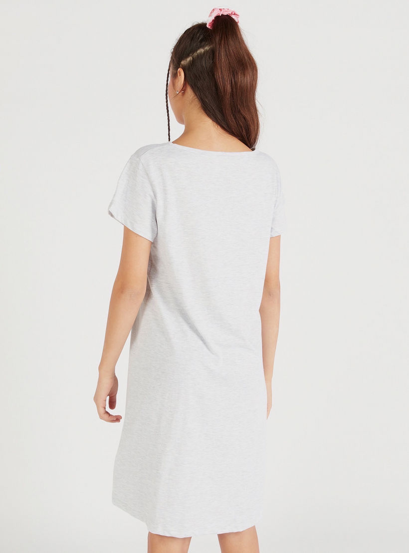 قميص نوم بياقة ضيّقة وأكمام قصيرة وطبعات - طقم من قطعتين-women-clothing-nightwear-nighties-image-4