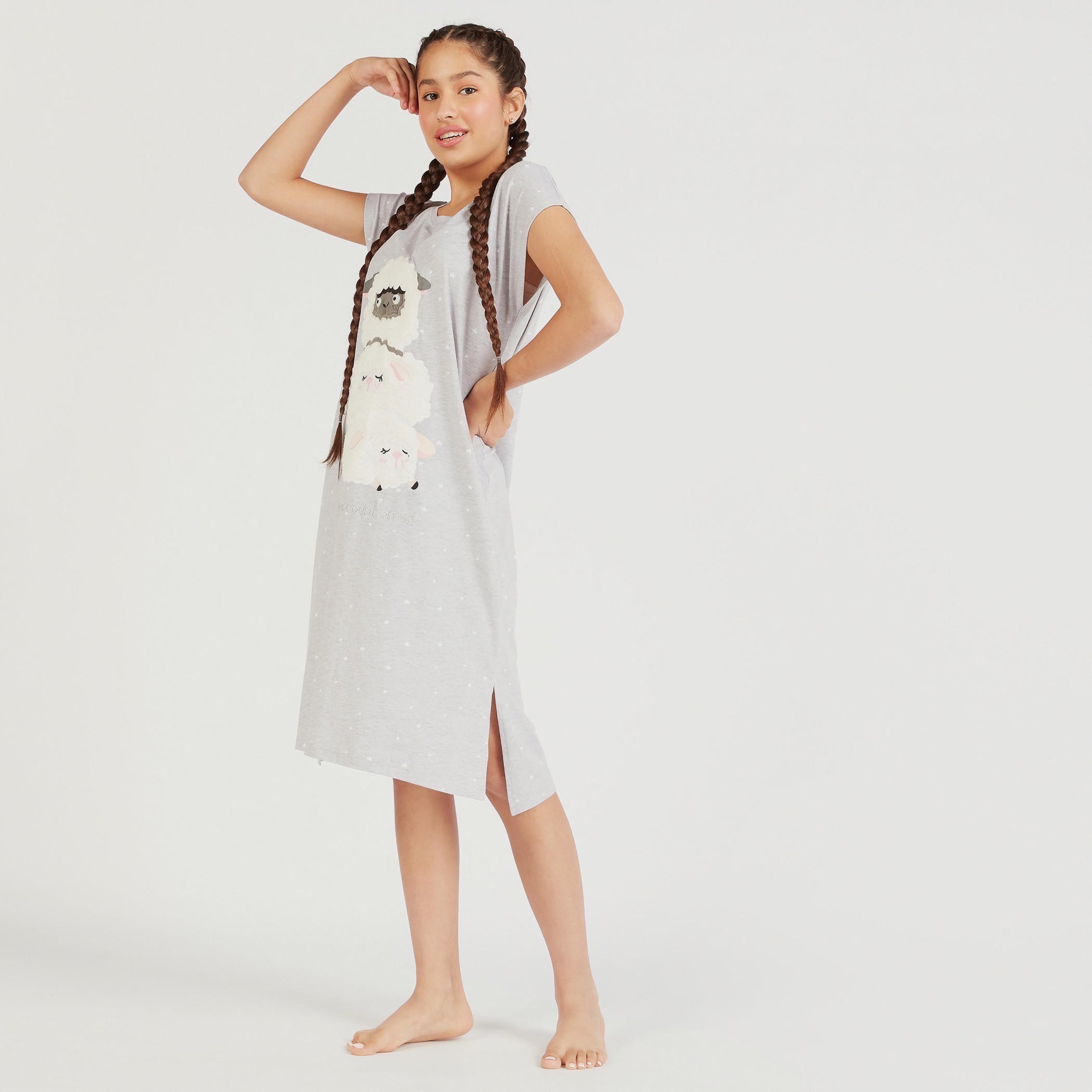 قميص نوم بأكمام قصيرة وطبعات وفتحة-women-clothing-nightwear-nighties-image-3