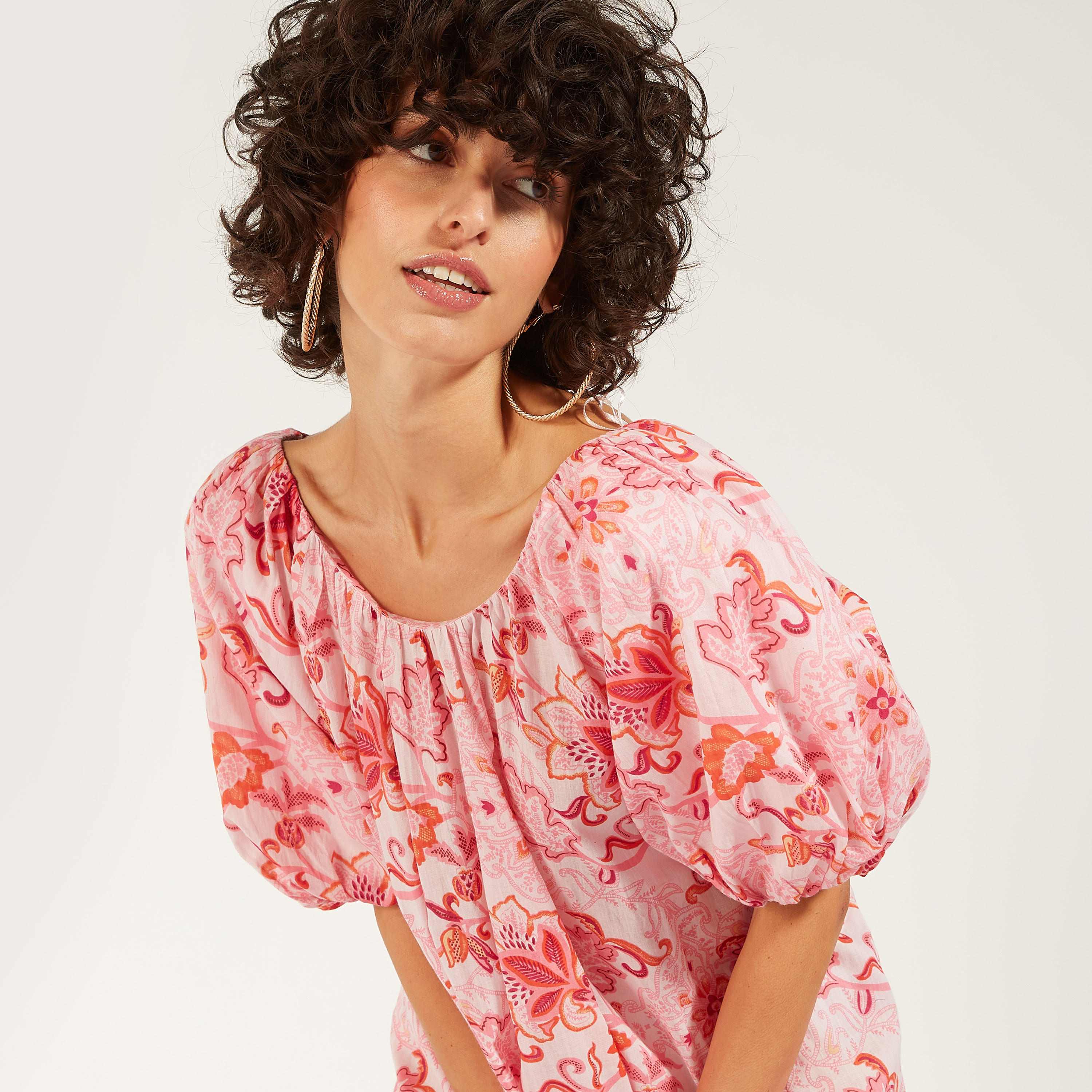 All-Over Floral Print Round Neck Maxi Dress with Puff Sleeves-women-clothing-swimandbeach-beachwear-image-3