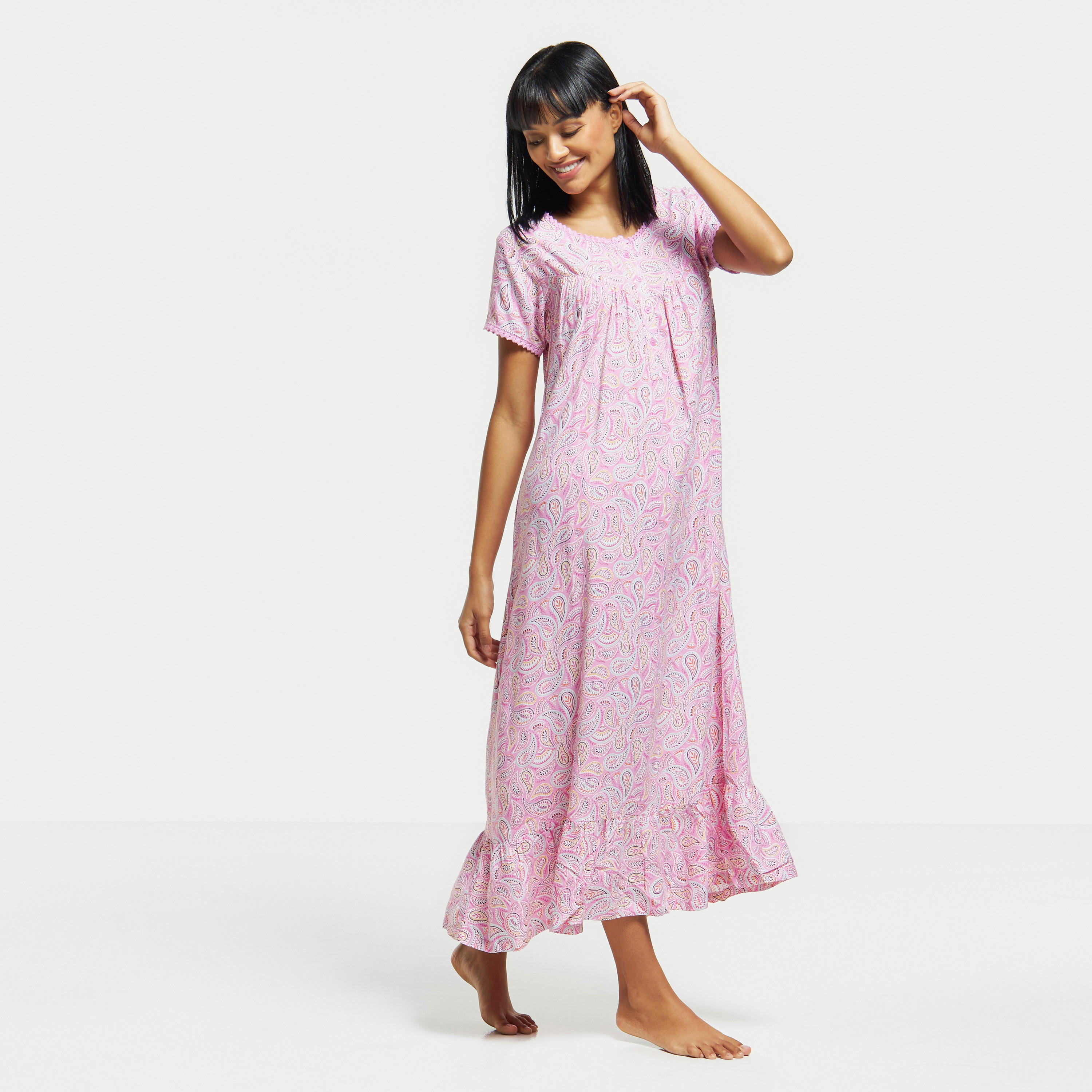 ثوب نوم بأكمام قصيرة وتقليم دانتيل وطبعات-women-clothing-nightwear-nighties-image-2