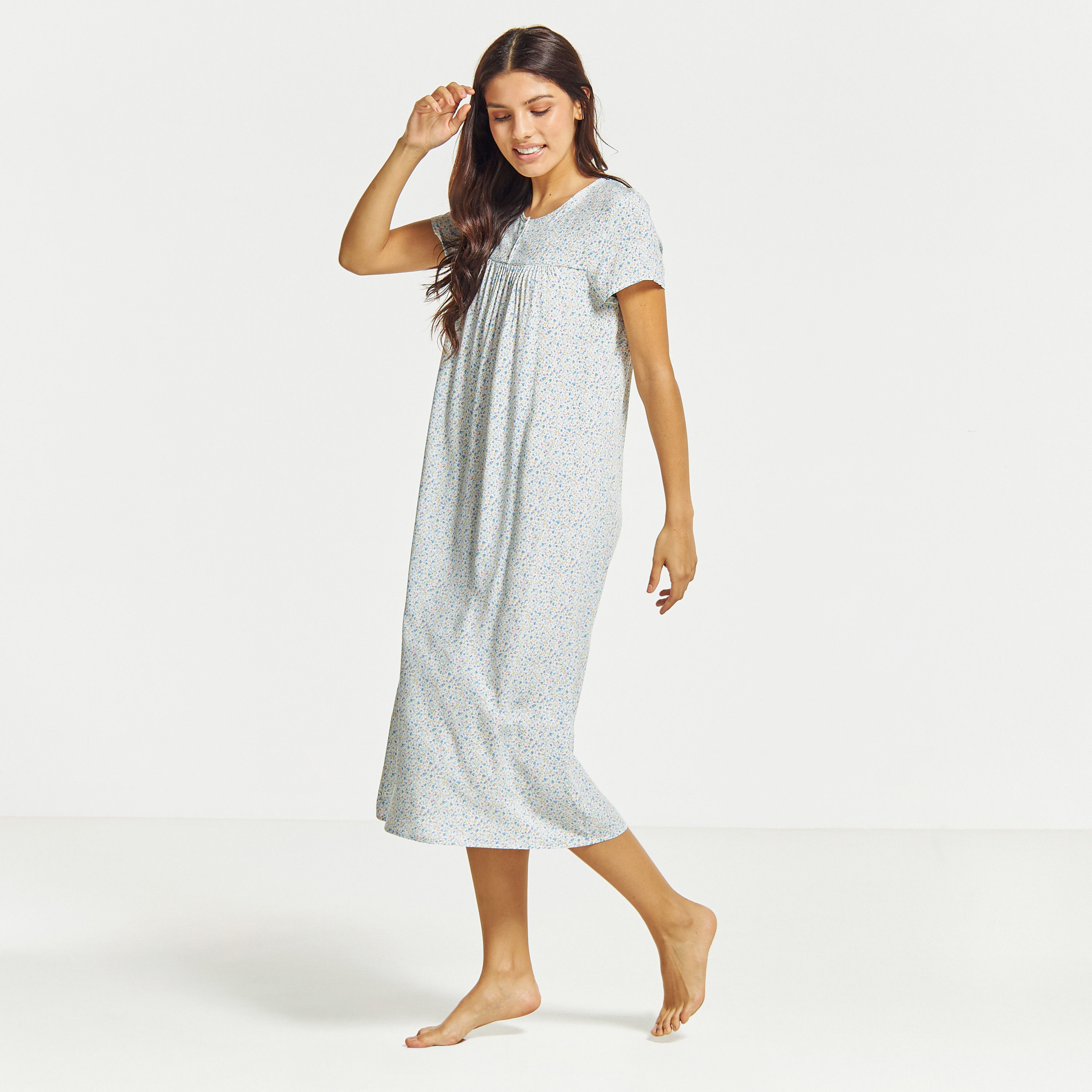 ثوب نوم ميدي بأكمام قصيرة وطبعات أزهار-women-clothing-nightwear-nighties-image-2