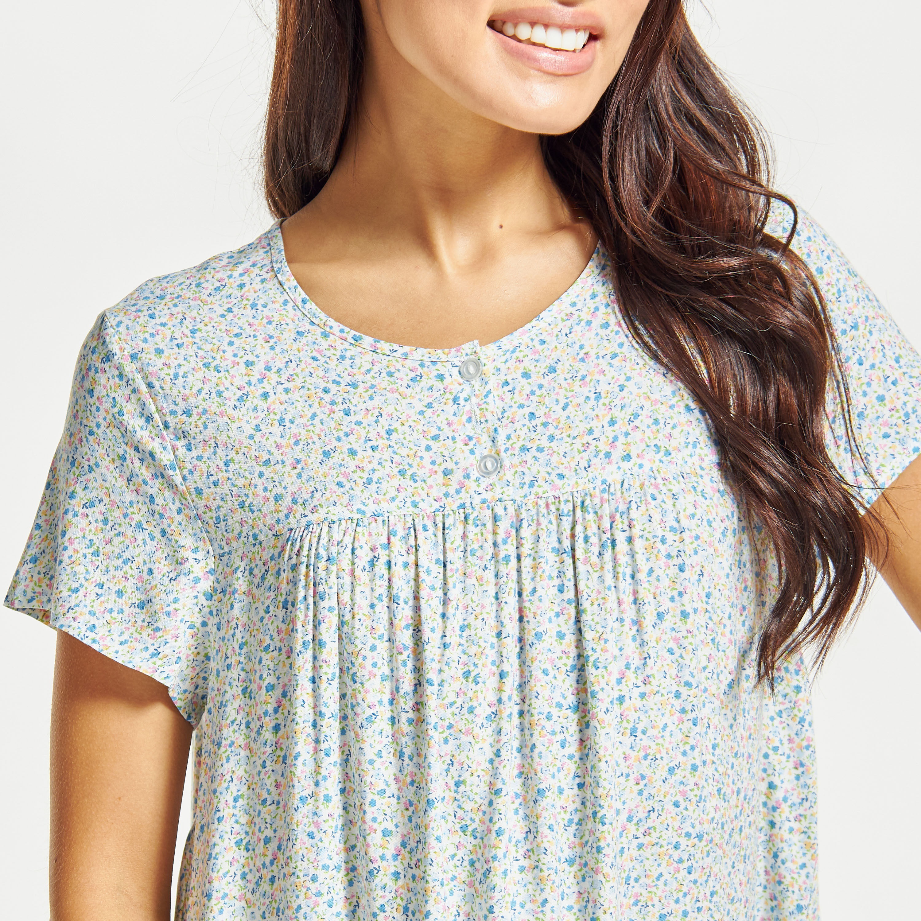 ثوب نوم ميدي بأكمام قصيرة وطبعات أزهار-women-clothing-nightwear-nighties-image-4