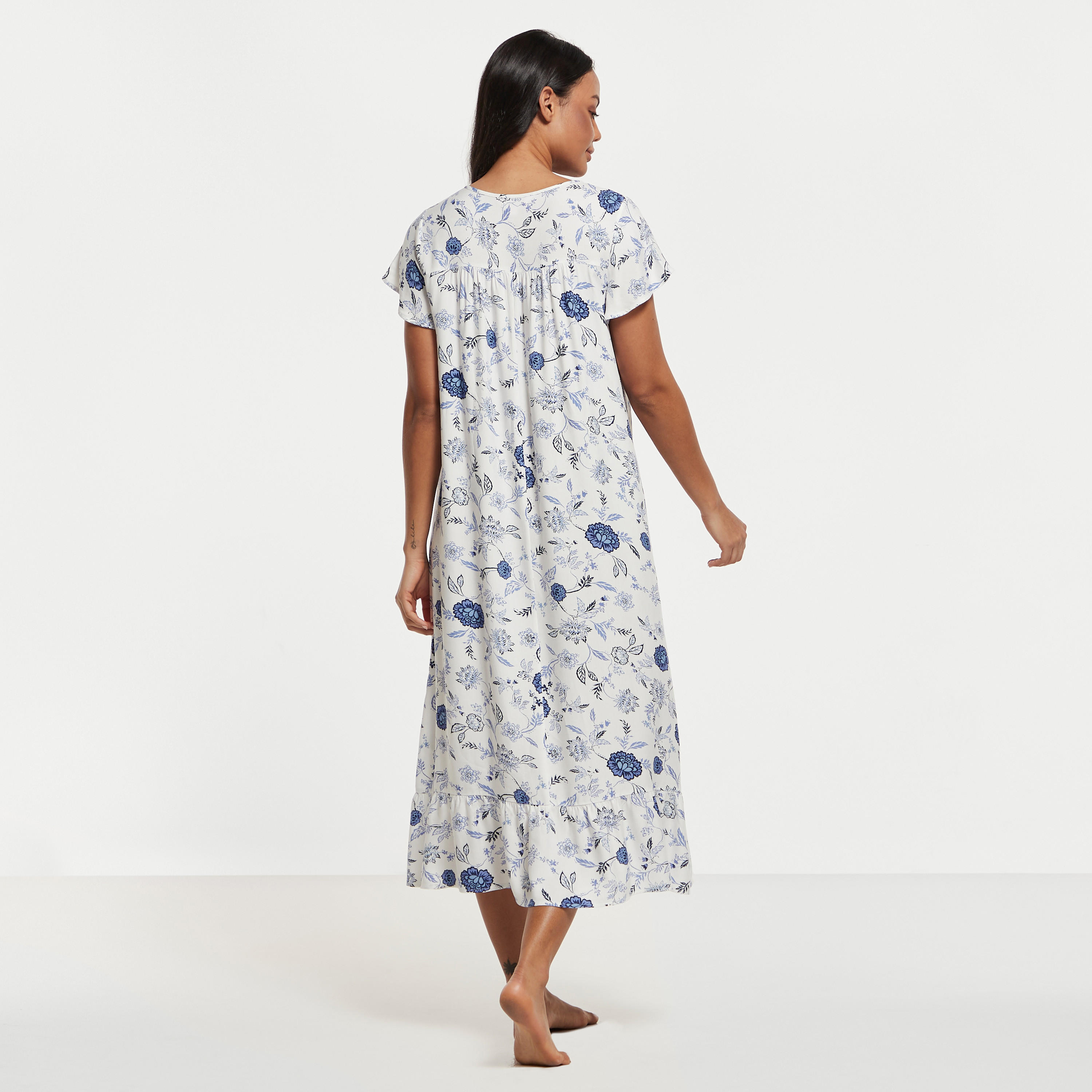 قميص نوم بياقة مستديرة وأكمام قصيرة وطبعات أزهار-women-clothing-nightwear-nighties-image-3