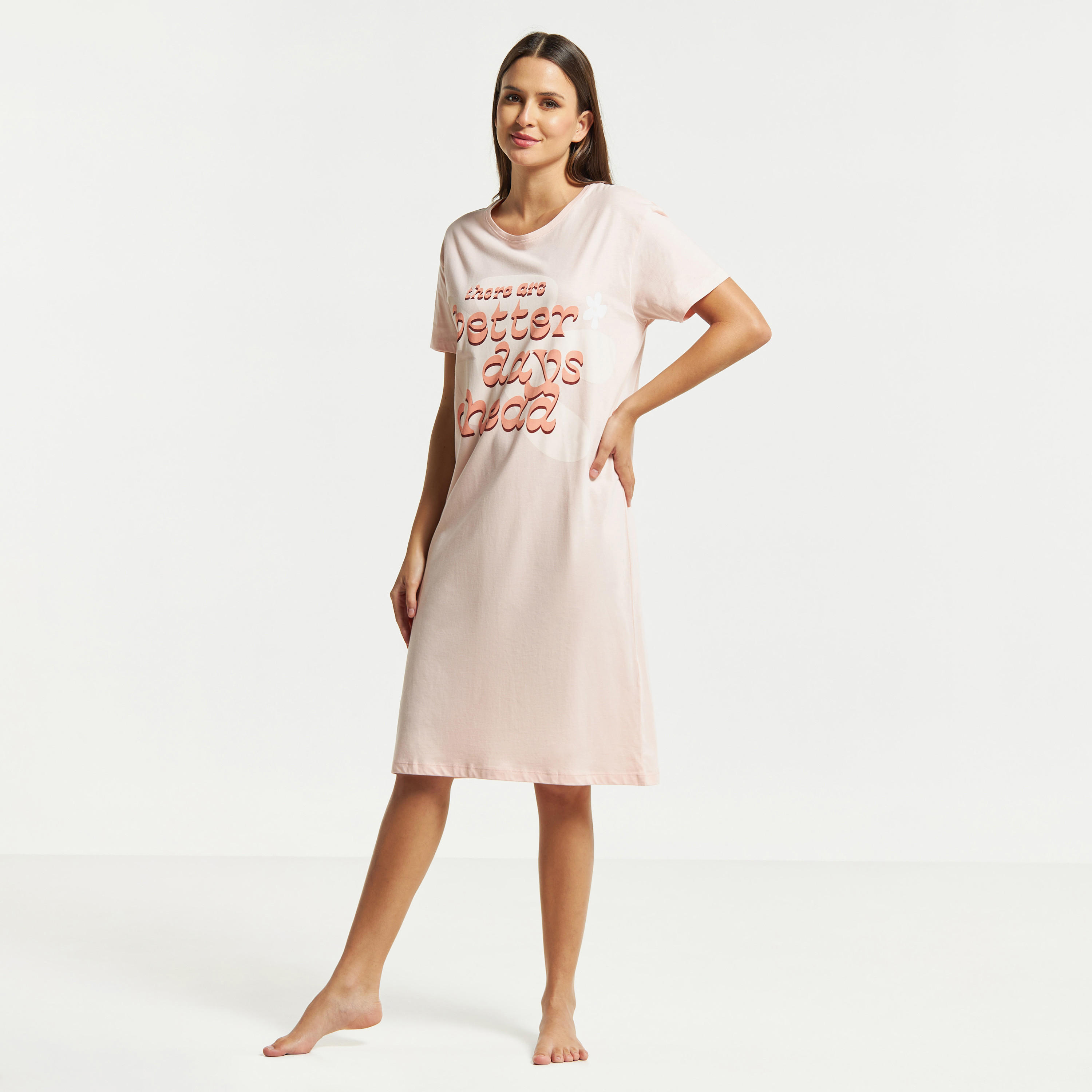 قميص نوم بياقة مستديرة وأكمام قصيرة وطبعات-women-clothing-nightwear-nighties-image-1