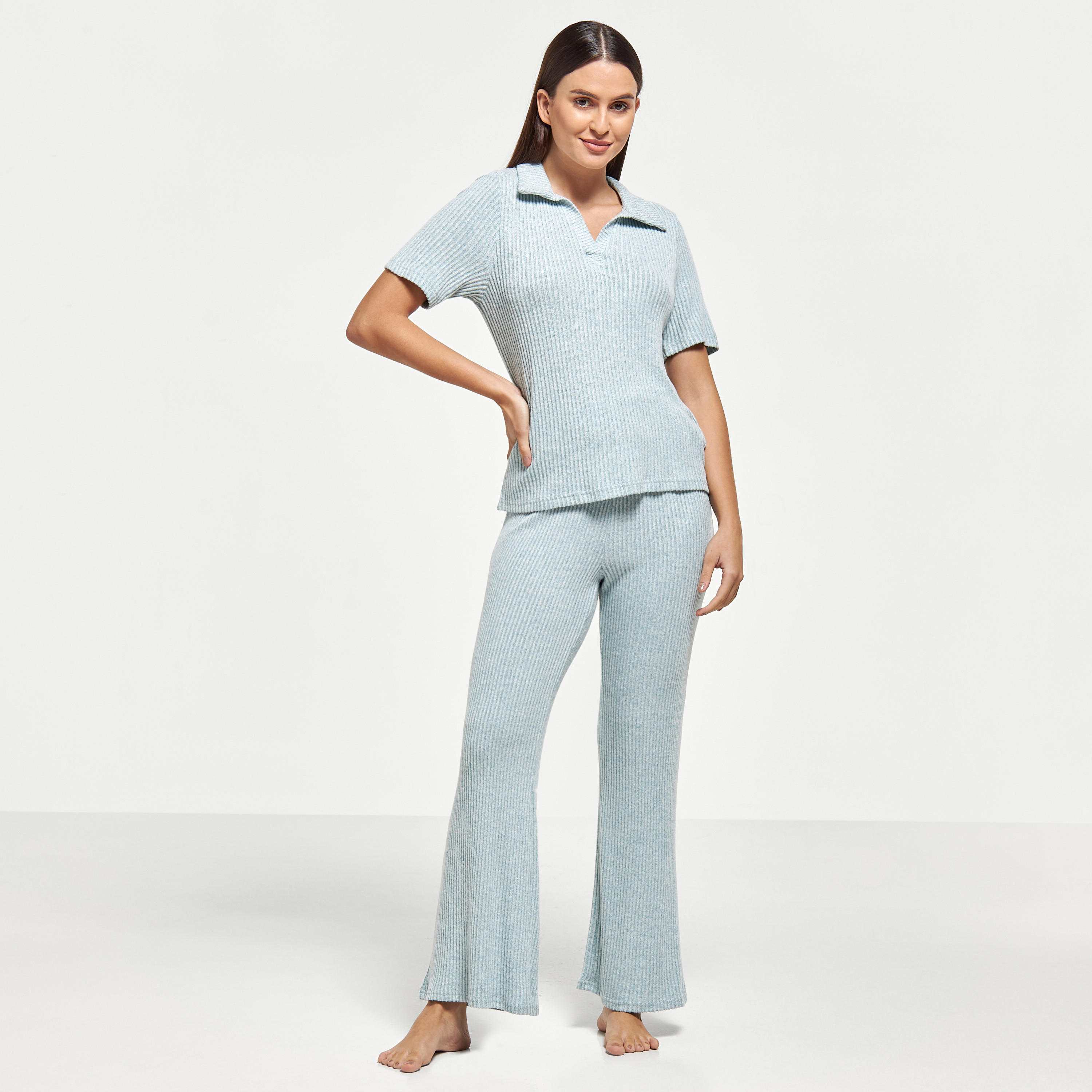 طقم بنطلون بيجاما وتيشيرت مضّلع بأكمام قصيرة-women-clothing-nightwear-pyjamas-longsets-image-6