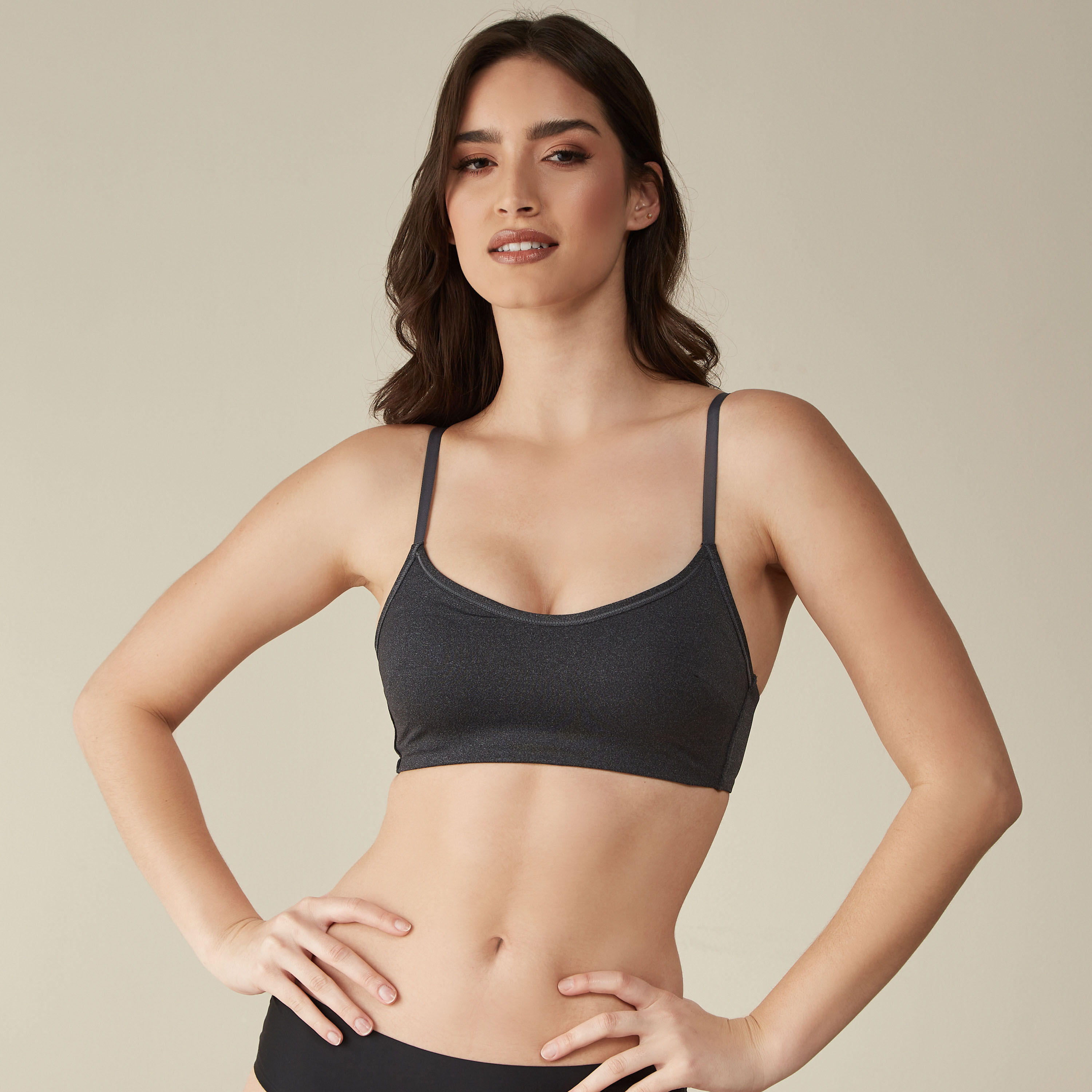 صدريّات سادة بمشبك إغلاق- طقم قطعتين-women-clothing-lingerie-bras-image-2