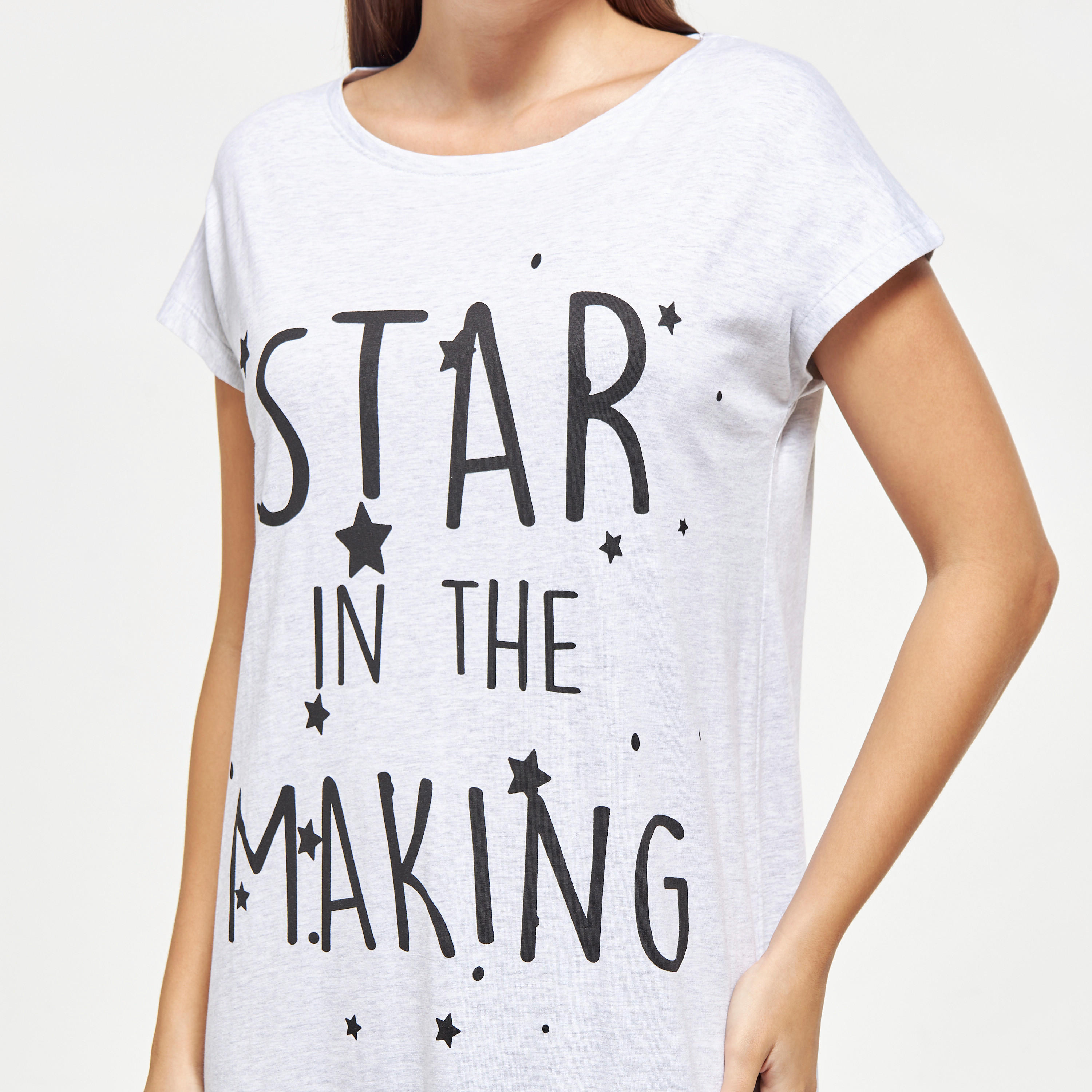 قميص نوم بياقة مستديرة وأكمام قصيرة وطبعات-women-clothing-nightwear-nighties-image-4