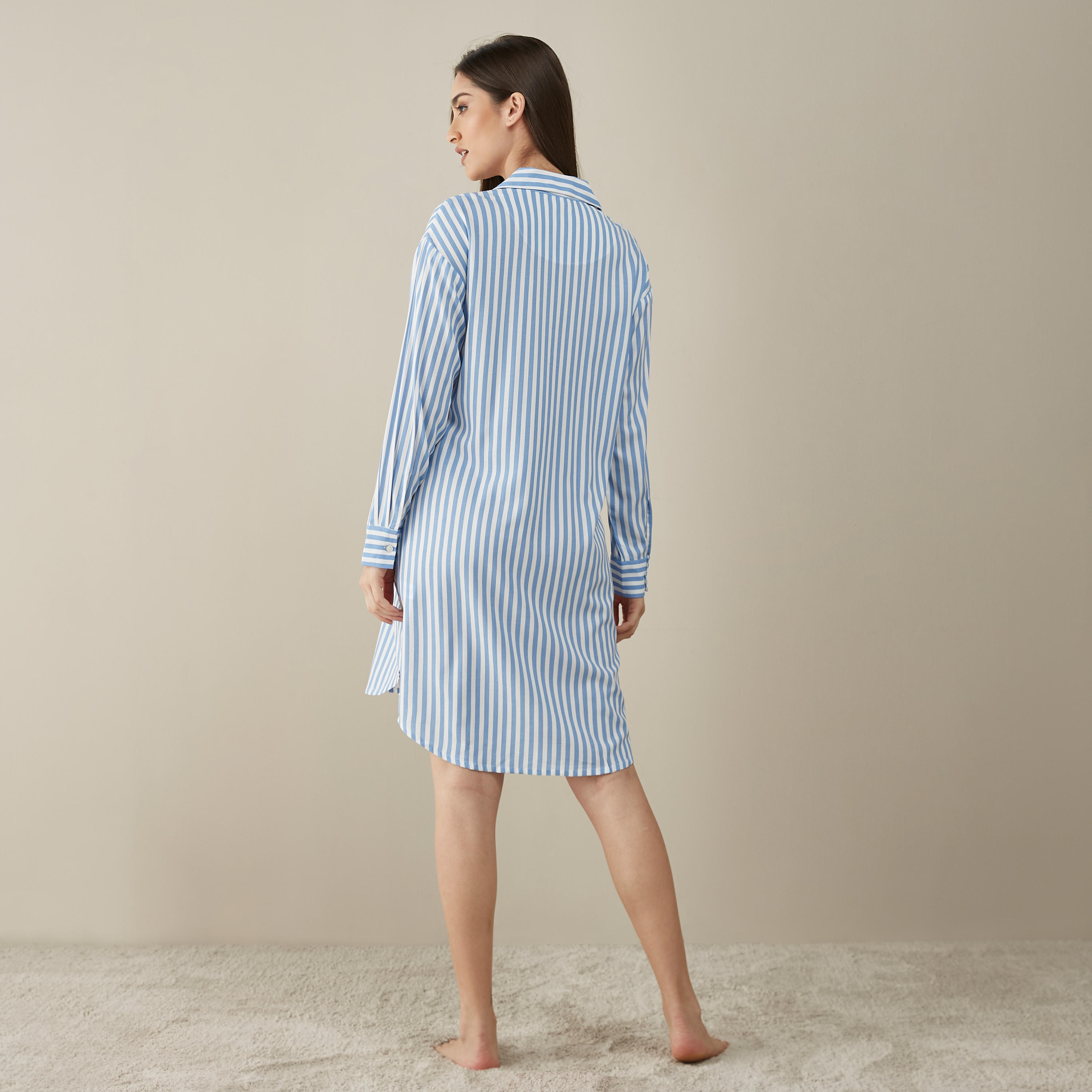 قميص نوم مخطط بأكمام طويلة وطبعات ميكي ماوس-women-clothing-nightwear-nighties-image-3