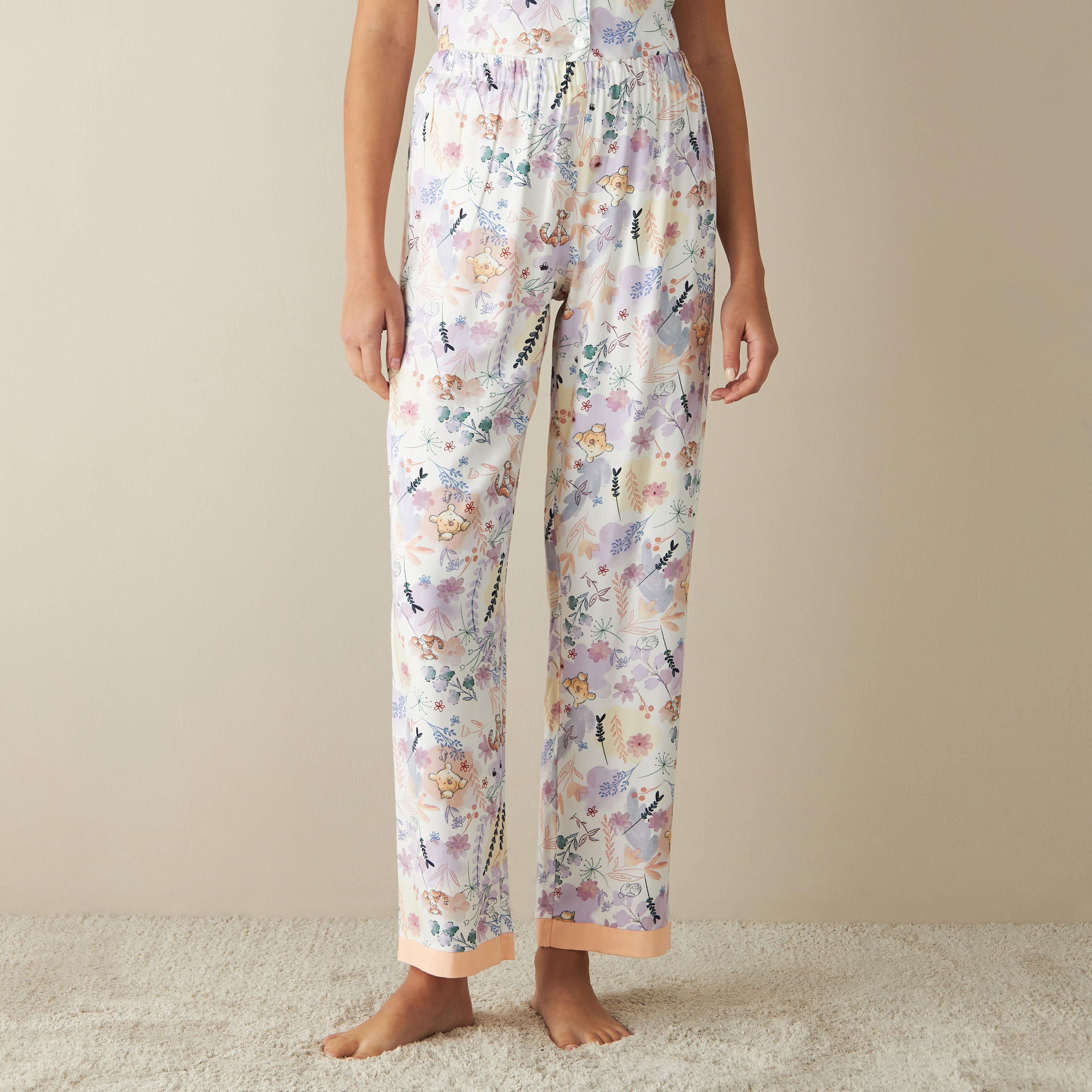 طقم بنطلون بيجاما وقميص بطبعات ويني ذا بو-women-clothing-nightwear-pyjamas-longsets-image-4