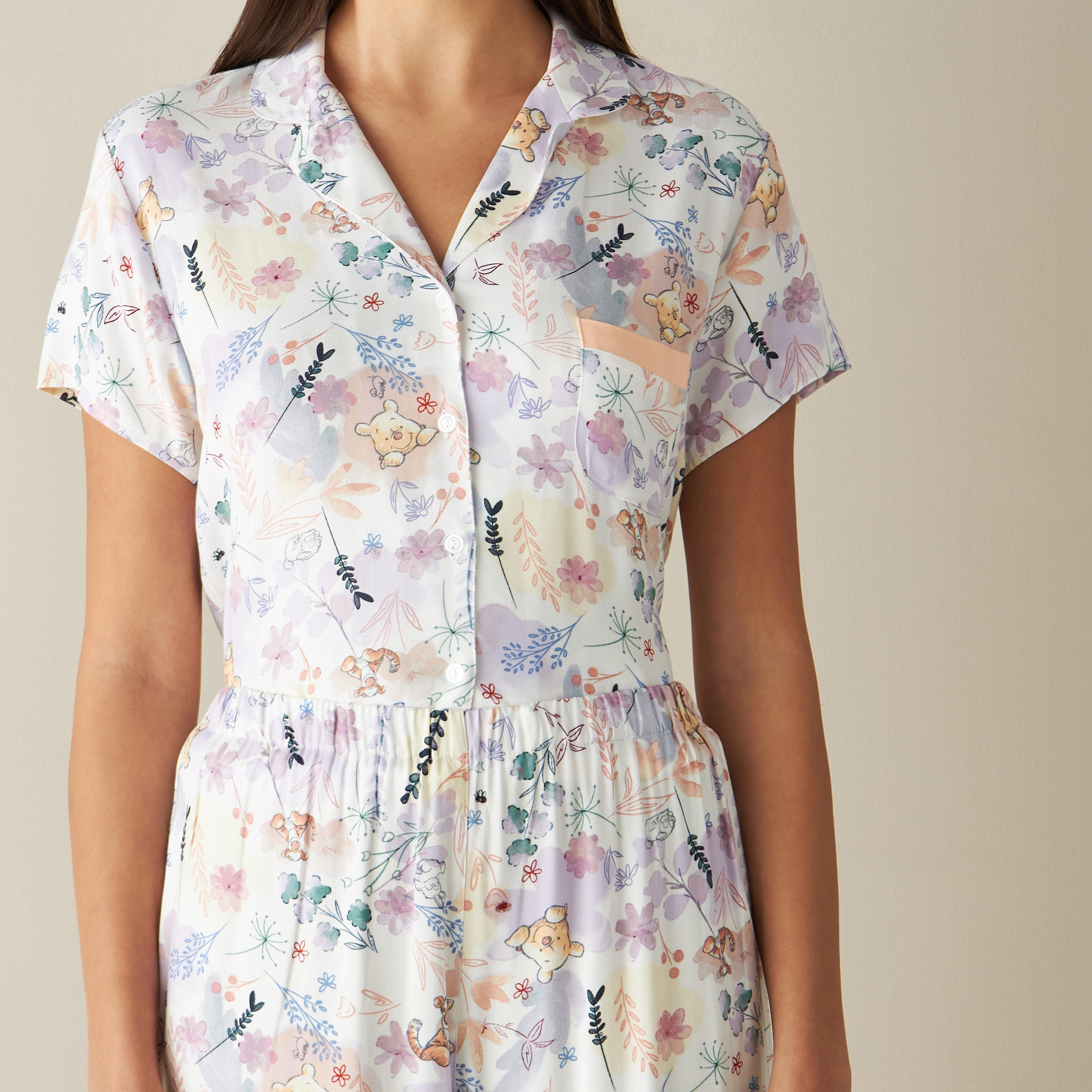 طقم بنطلون بيجاما وقميص بطبعات ويني ذا بو-women-clothing-nightwear-pyjamas-longsets-image-5