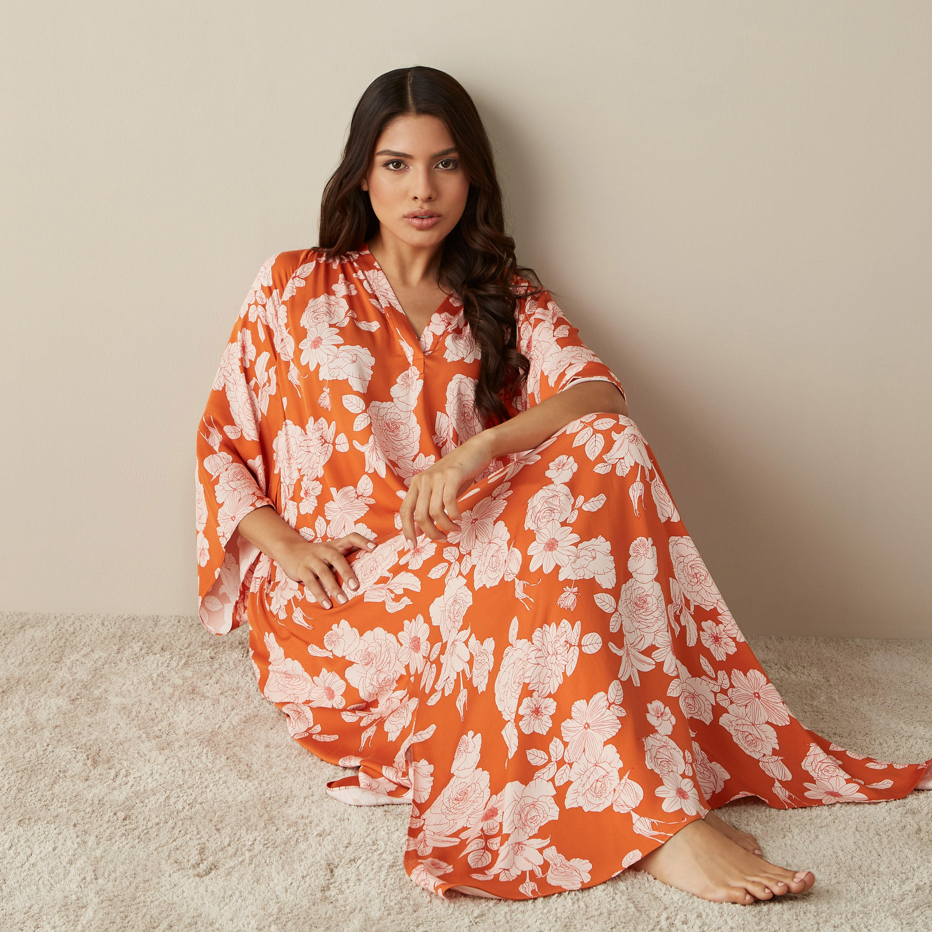 ثوب نوم قفطان بجيوب وطبعات زهرية-women-clothing-nightwear-nighties-image-1