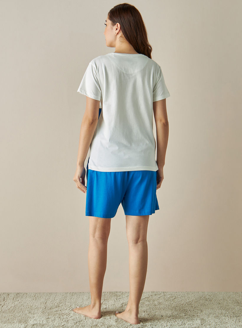 طقم شورت وتيشيرت بطبعات توم أند جيري-women-clothing-nightwear-pyjamas-shortsets-image-4