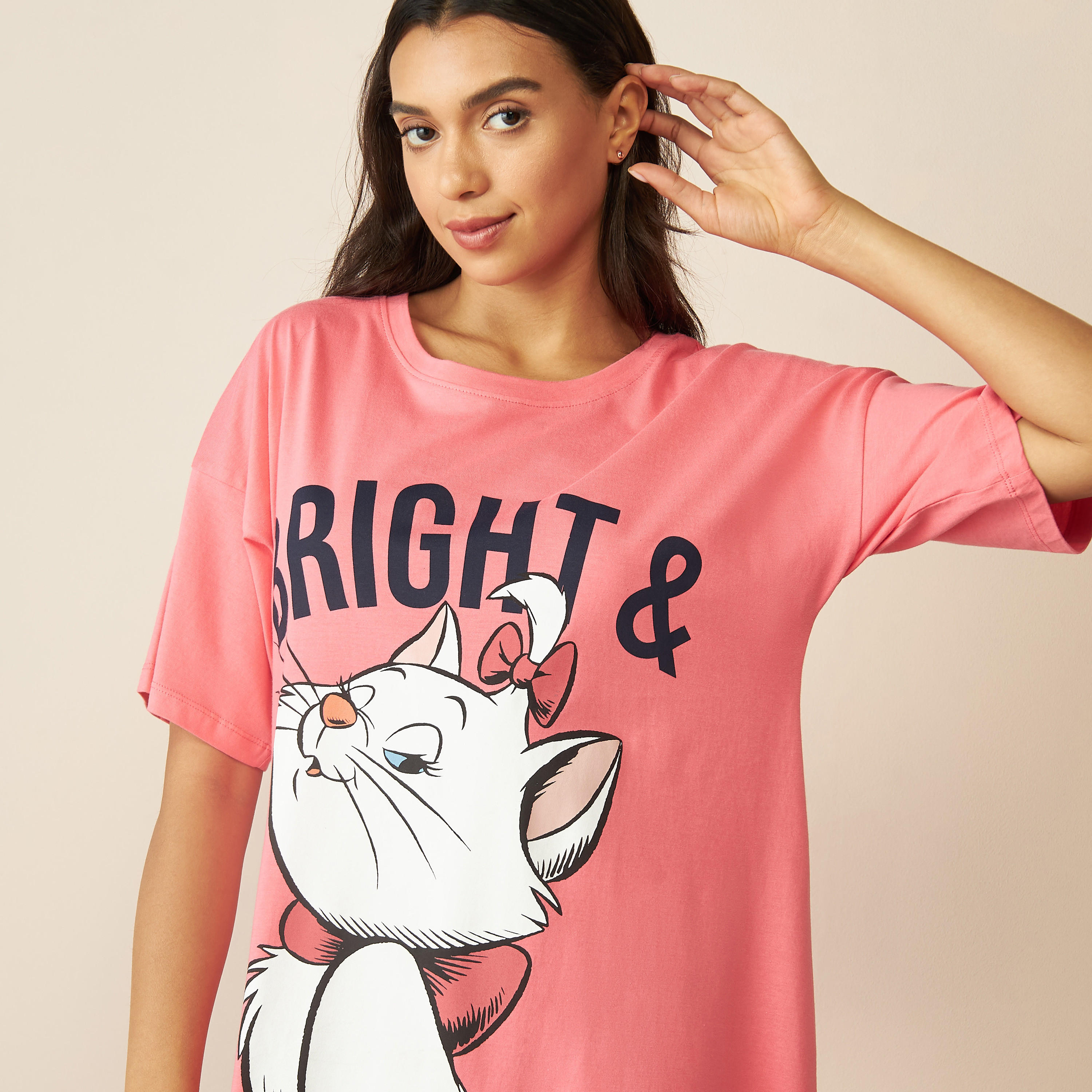 قميص نوم بأكمام قصيرة وطبعات ماري-women-clothing-nightwear-nighties-image-4